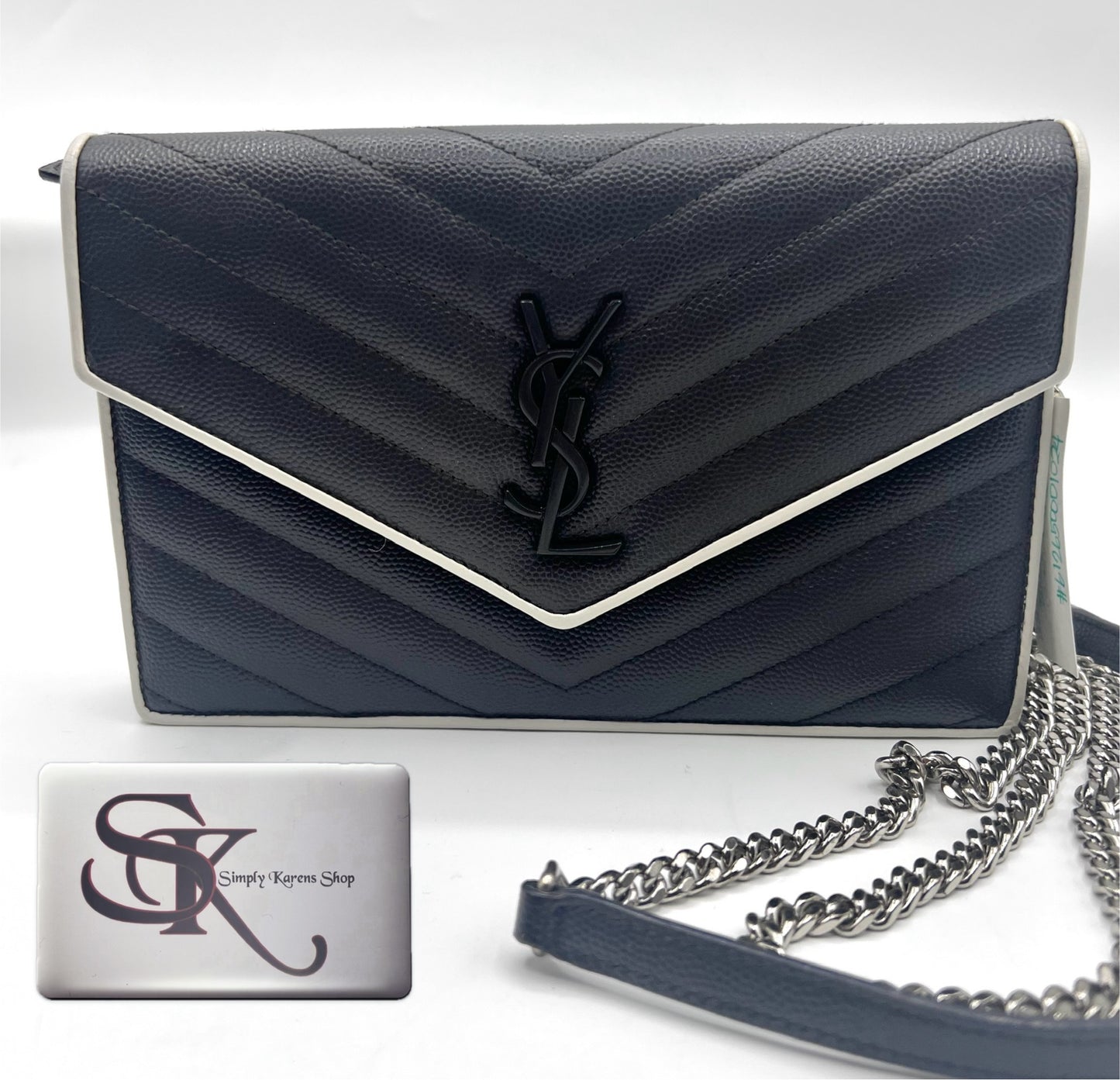 Yves Saint Laurent Grain De poudre Matelasse Chevron Monogram Wallet on chain           (🇵🇭P68,800)