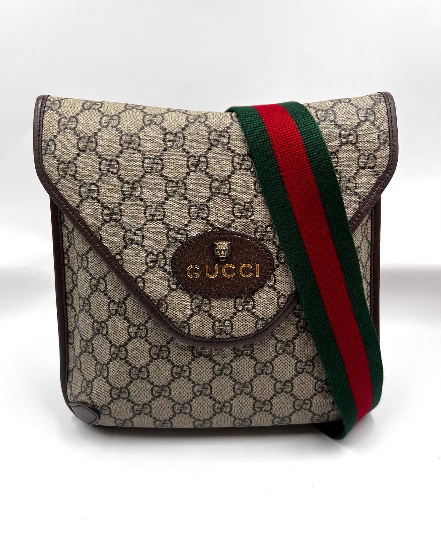 Gucci Supreme Tiger Motif Crossbody Bag (🇵🇭P55,040)