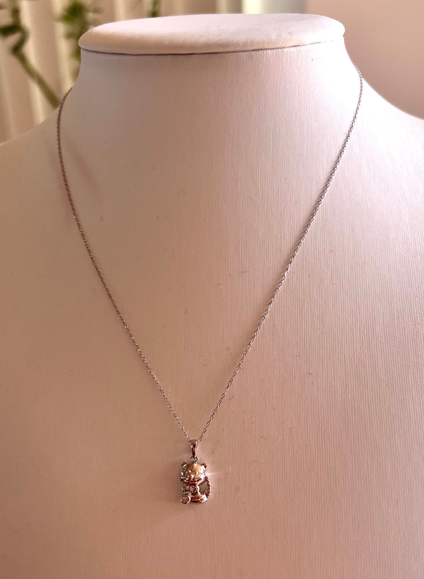K10 wg Necklace D- 0.2ct 1.8g 40cm