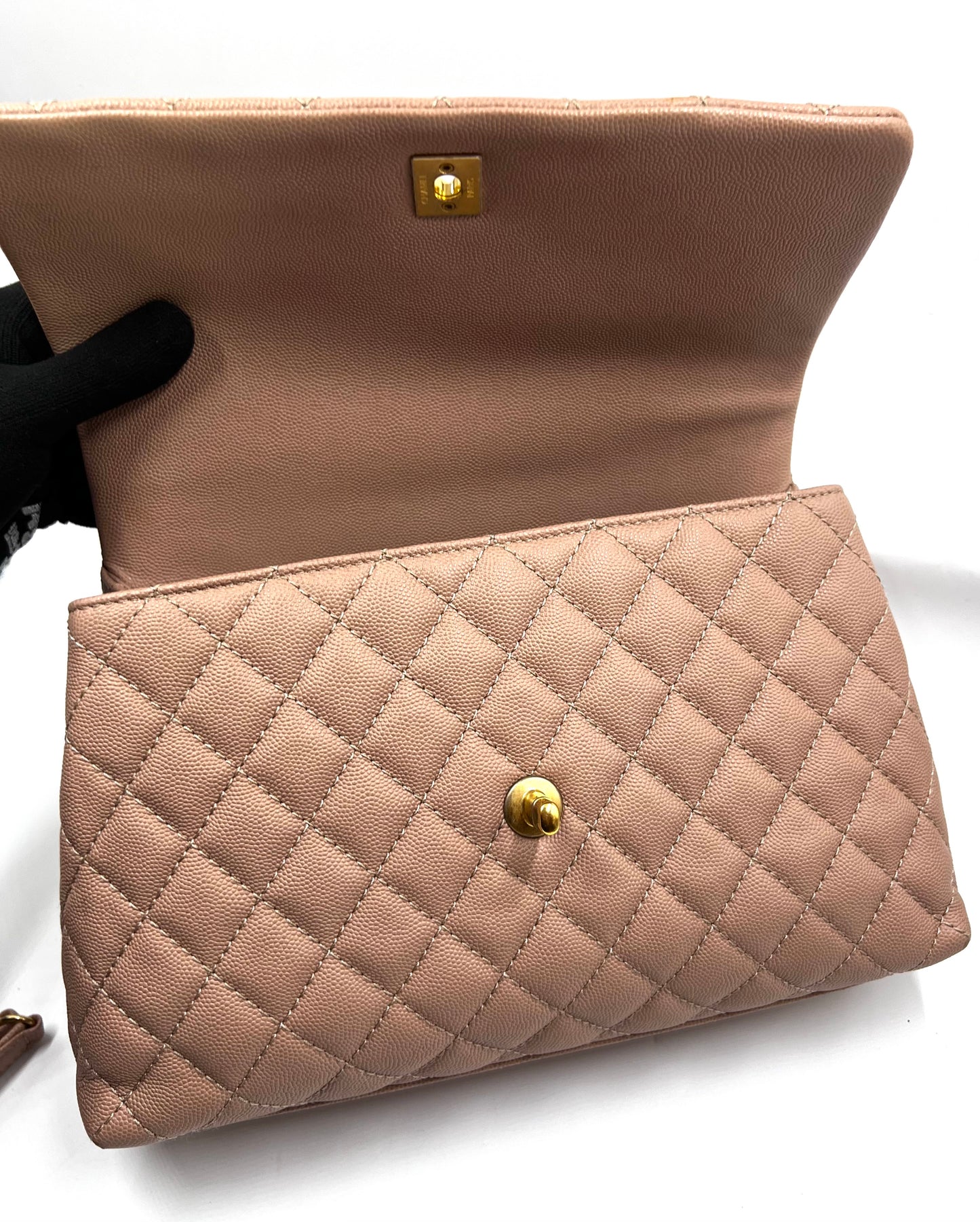 Chanel Coco Handle Caviar Mm size 29cm Beige/Milktea GWH Series 25 (🇵🇭P232,200)