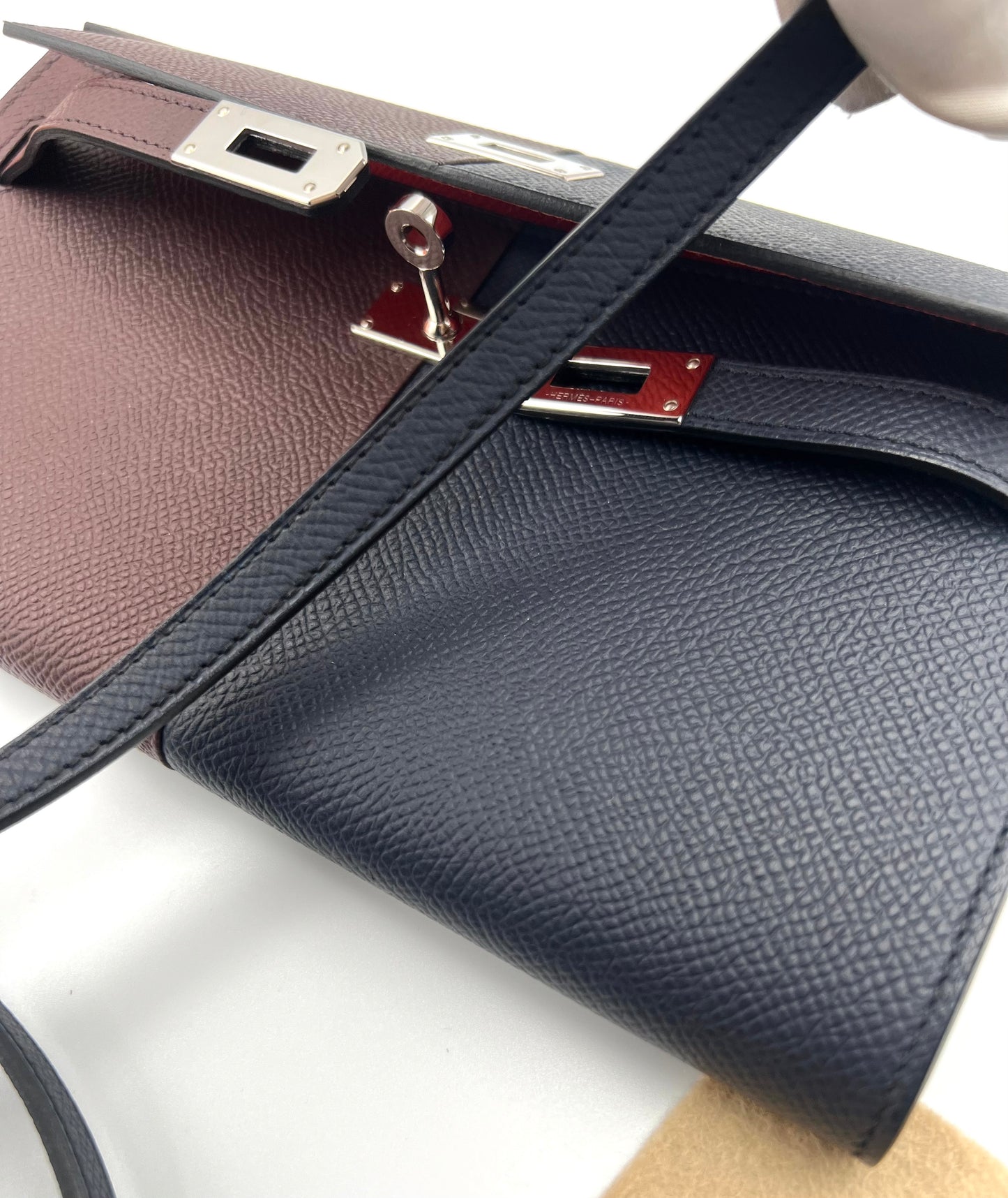 Hermes Kelly To Go Woc in Rouge Serie, Blue Indigo & Rose Texas Epson Leather Stamp B PHW                          (🇵🇭P425,700)