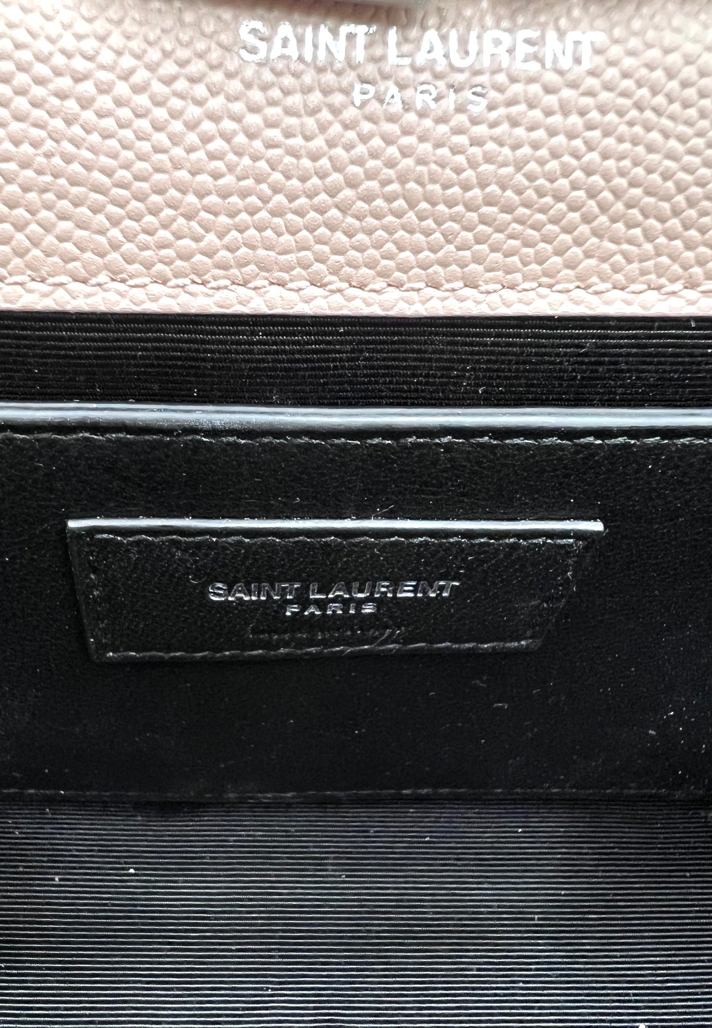 Yves Saint Laurent Kate with Tassel Flap Chain Bag             (🇵🇭P59,340)