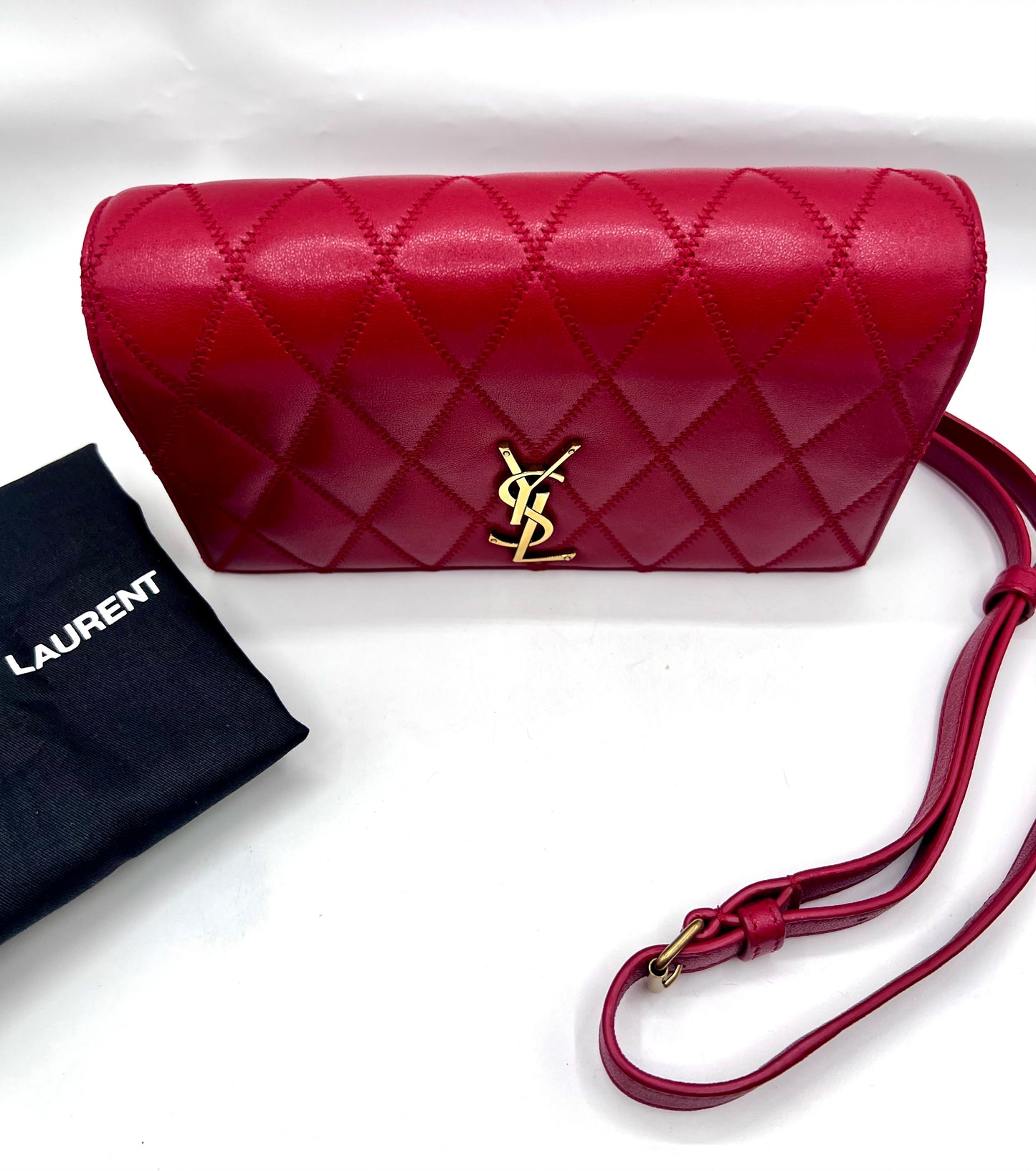 Yves saint Laurent Angie Wallet On Chain   (🇵🇭P80,840)