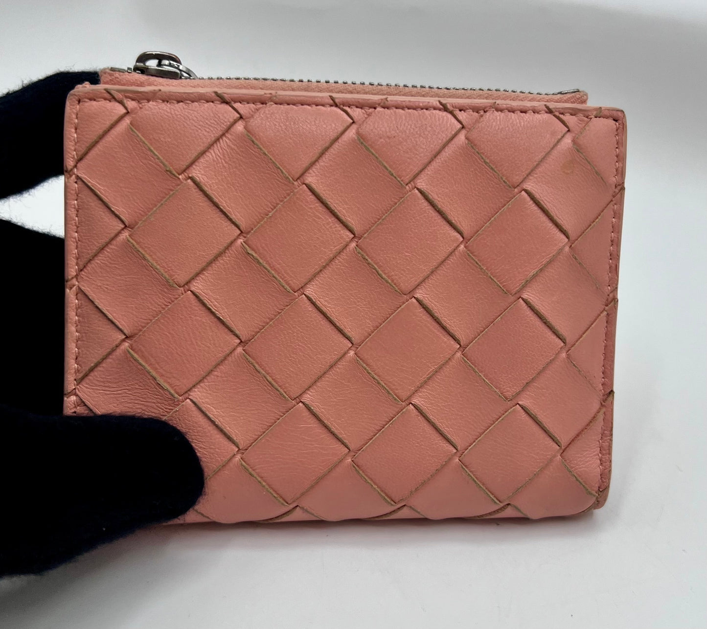 Bottega Venetta Compact Wallet (🇵🇭P8,699)