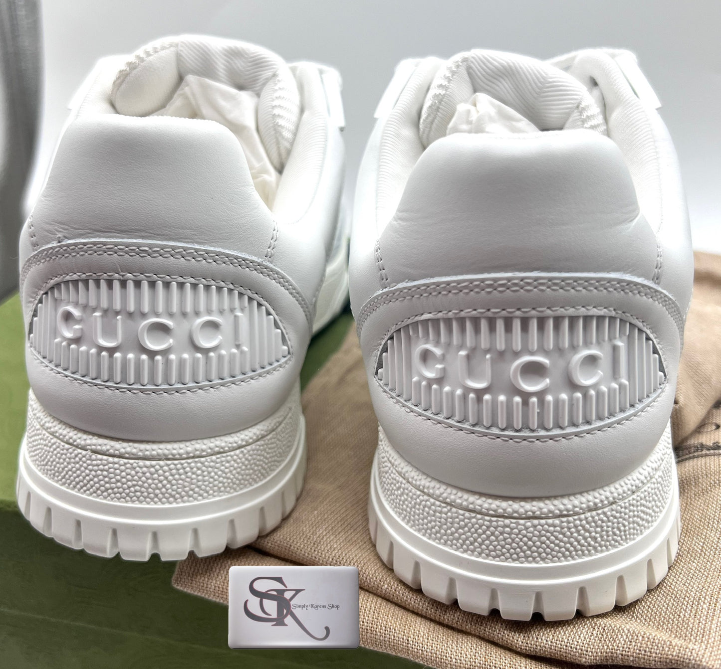 Gucci mens white shoes  6 1/2 or women 25.5 cm                   (🇵🇭P24,940)
