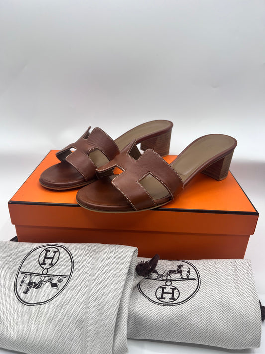 Hermes Oasis Gold Size 36