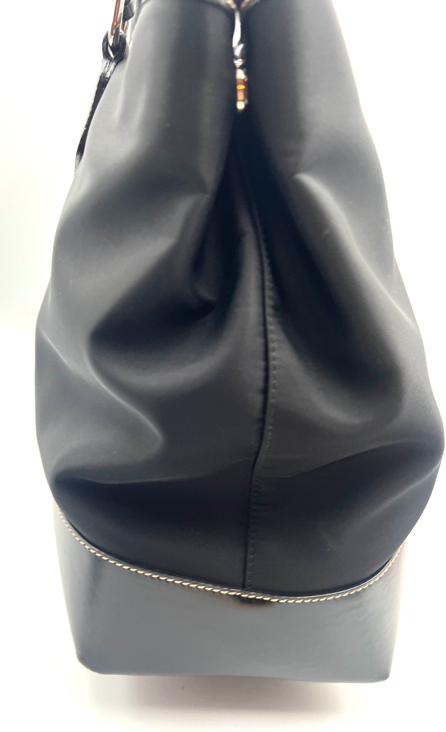 Prada Tessuto Nylon Black Tote Bag (🇵🇭P24,940)