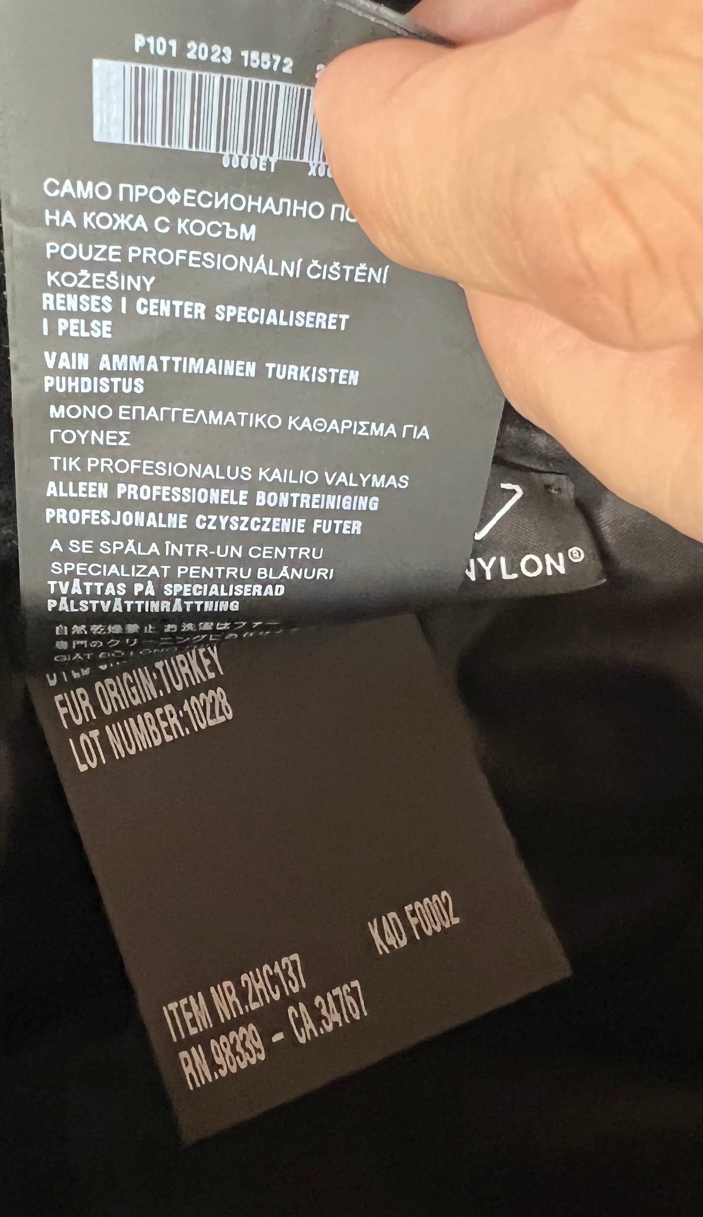 Prada Re-Nylon Fur Bucket Hat M size   (🇵🇭P26,660)