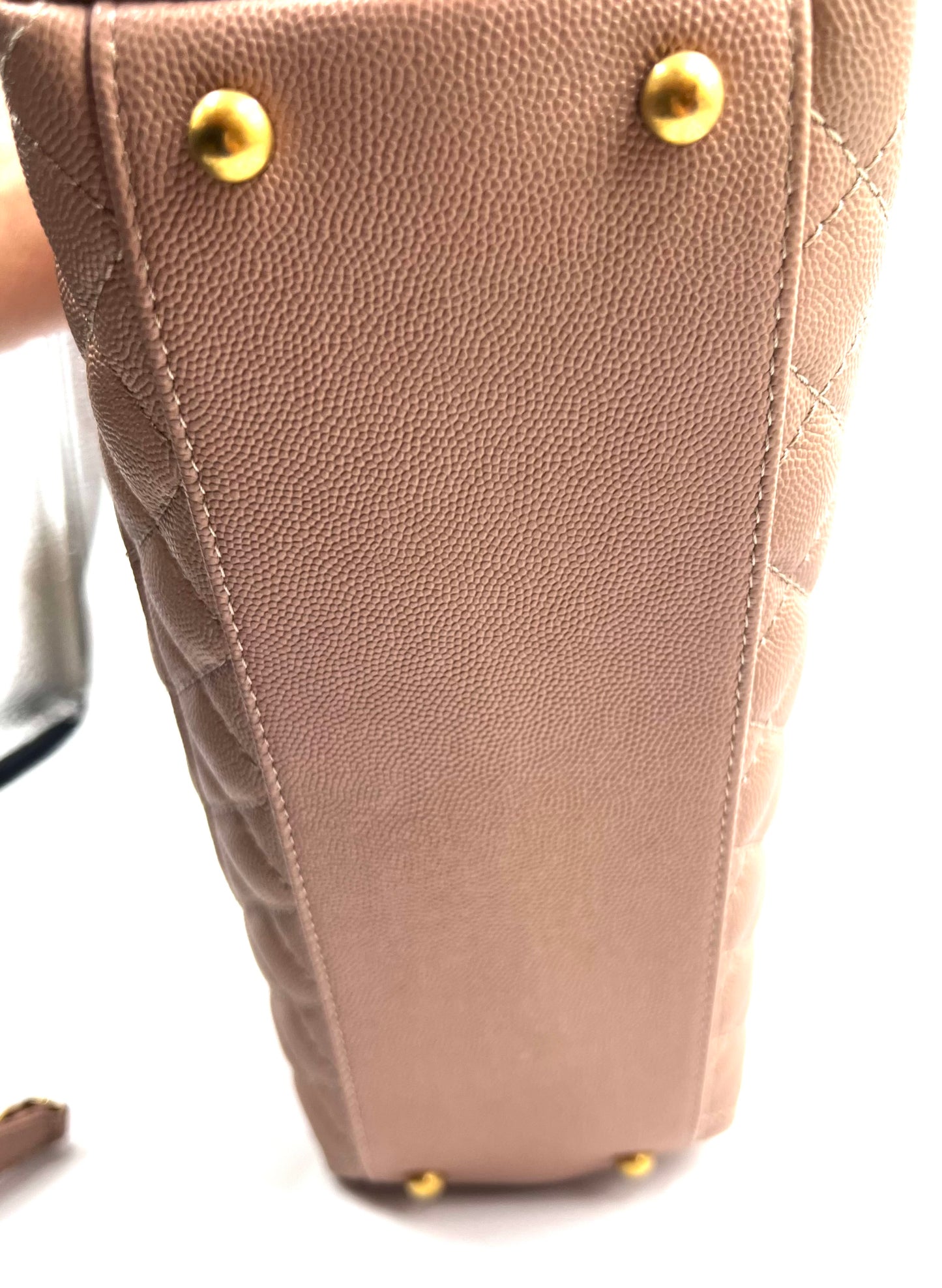 Chanel Coco Handle Caviar Mm size 29cm Beige/Milktea GWH Series 25 (🇵🇭P232,200)