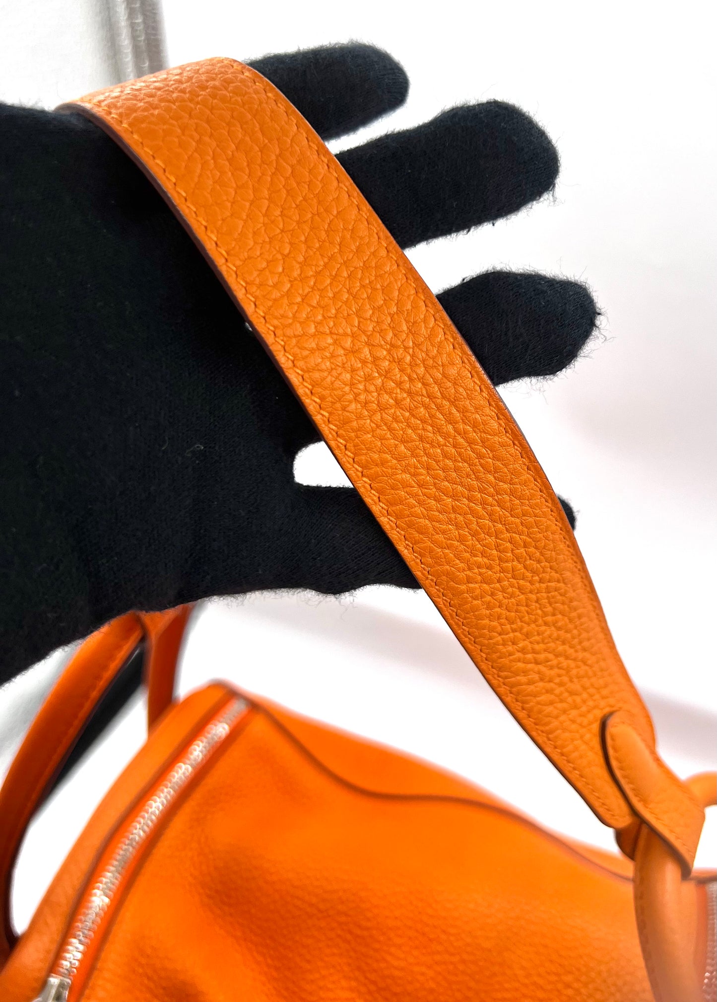 Hermes Lindy 30 Orange Taurillon Clemence Leather PHW Stamp Square R              (🇵🇭P249,400)