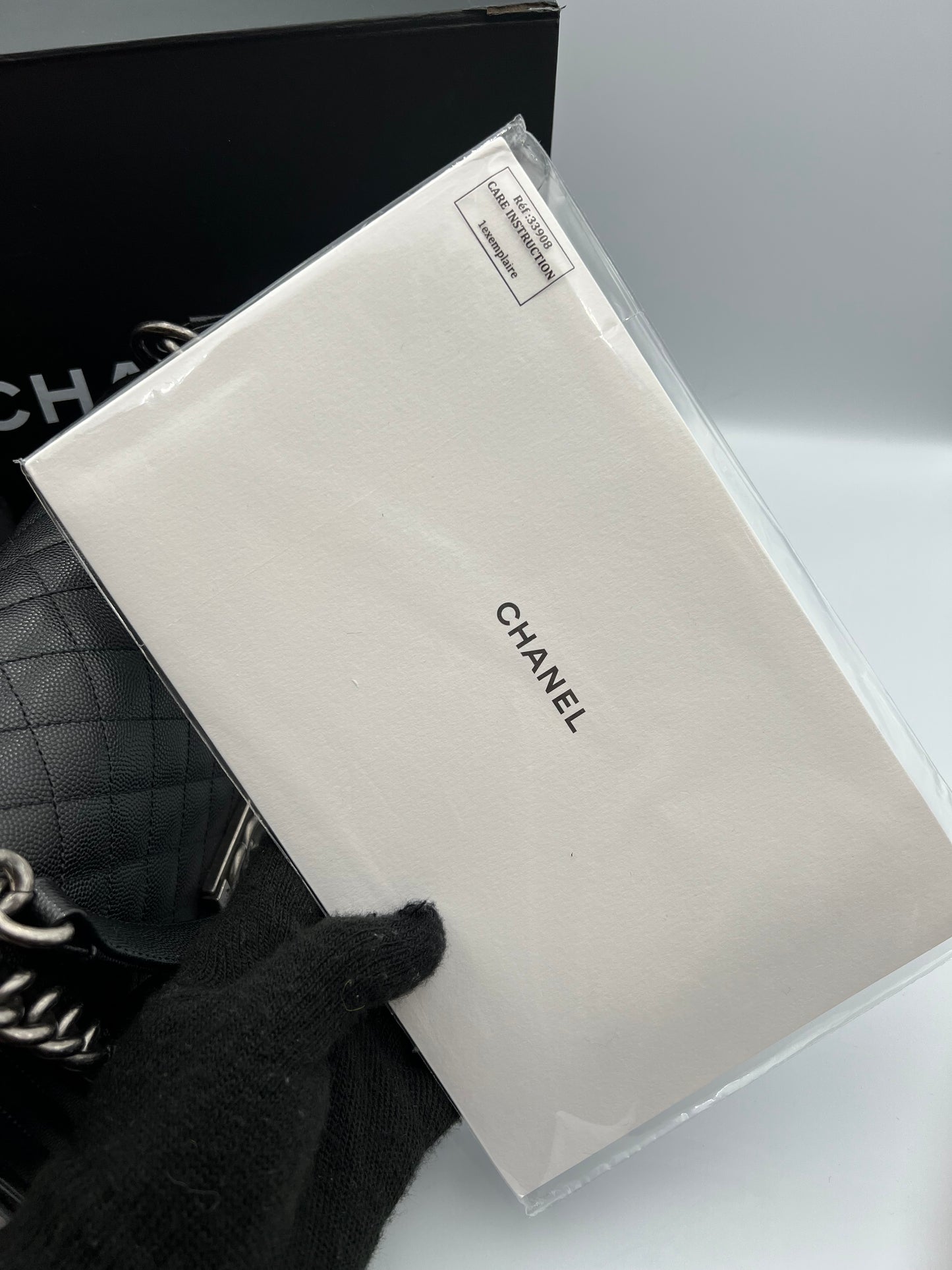 Chanel Leboy Black Caviar Skin Old Medium Riuthenium Hardware Series 30                (🇵🇭P335,400)