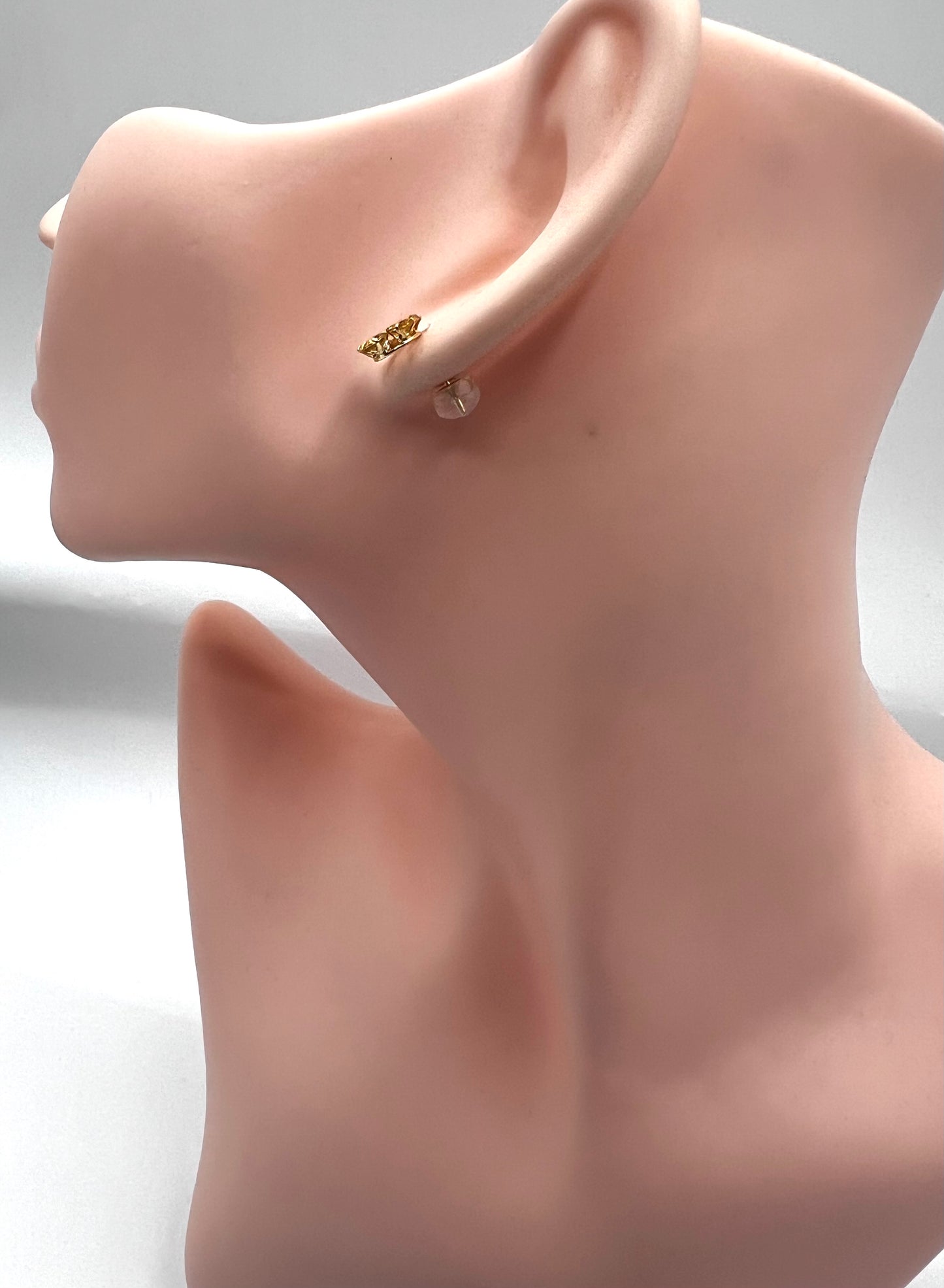 K18 Yg Citrine Flower Motif Stud Earings 0.8g (🇵🇭P12,040