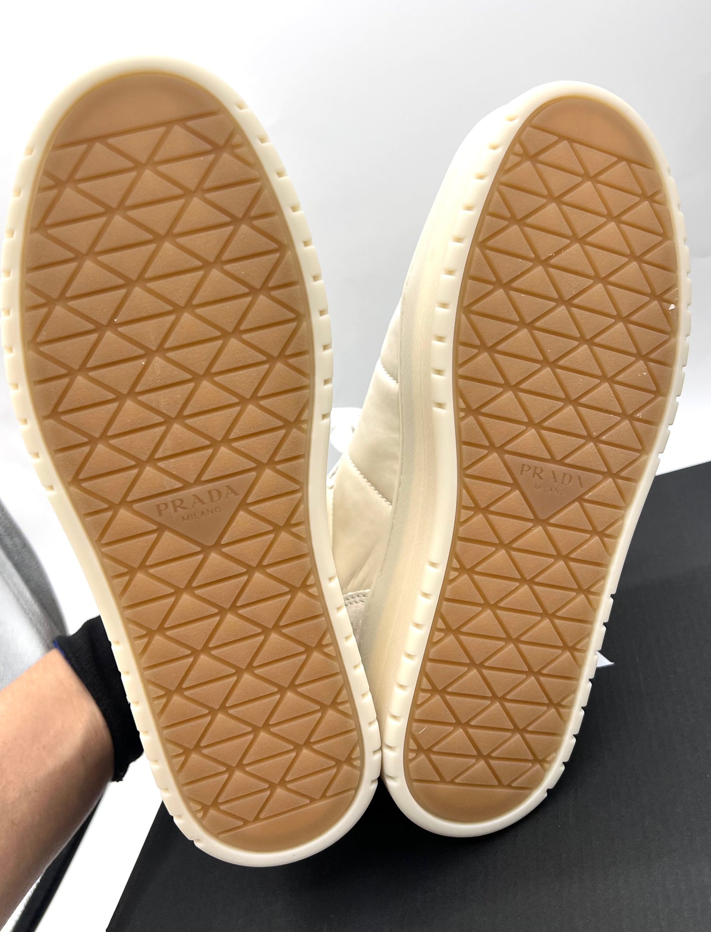 Prada Re Nylon Pocono Plate Sneakers Size 35.5 (22.5)           (🇵🇭P42,140)