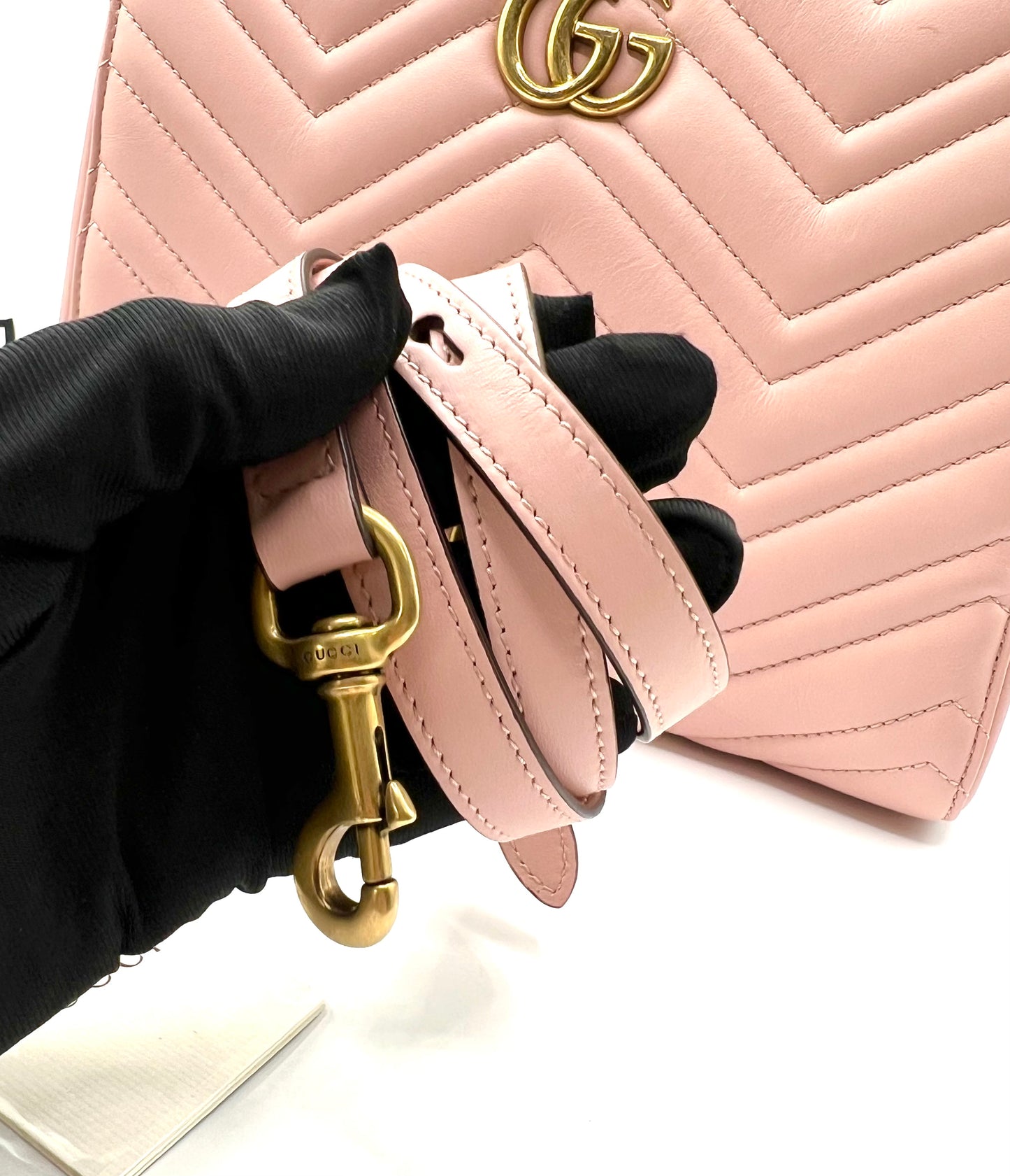 Gucci GG Marmont Quilted Leather 2 way Bag in Pink      (🇵🇭P63,640)