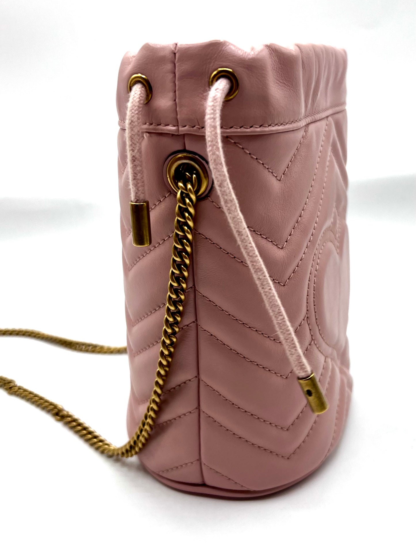 Gucci Marmont Sakura Pink Mini Bucket Bag (🇵🇭P37,840)