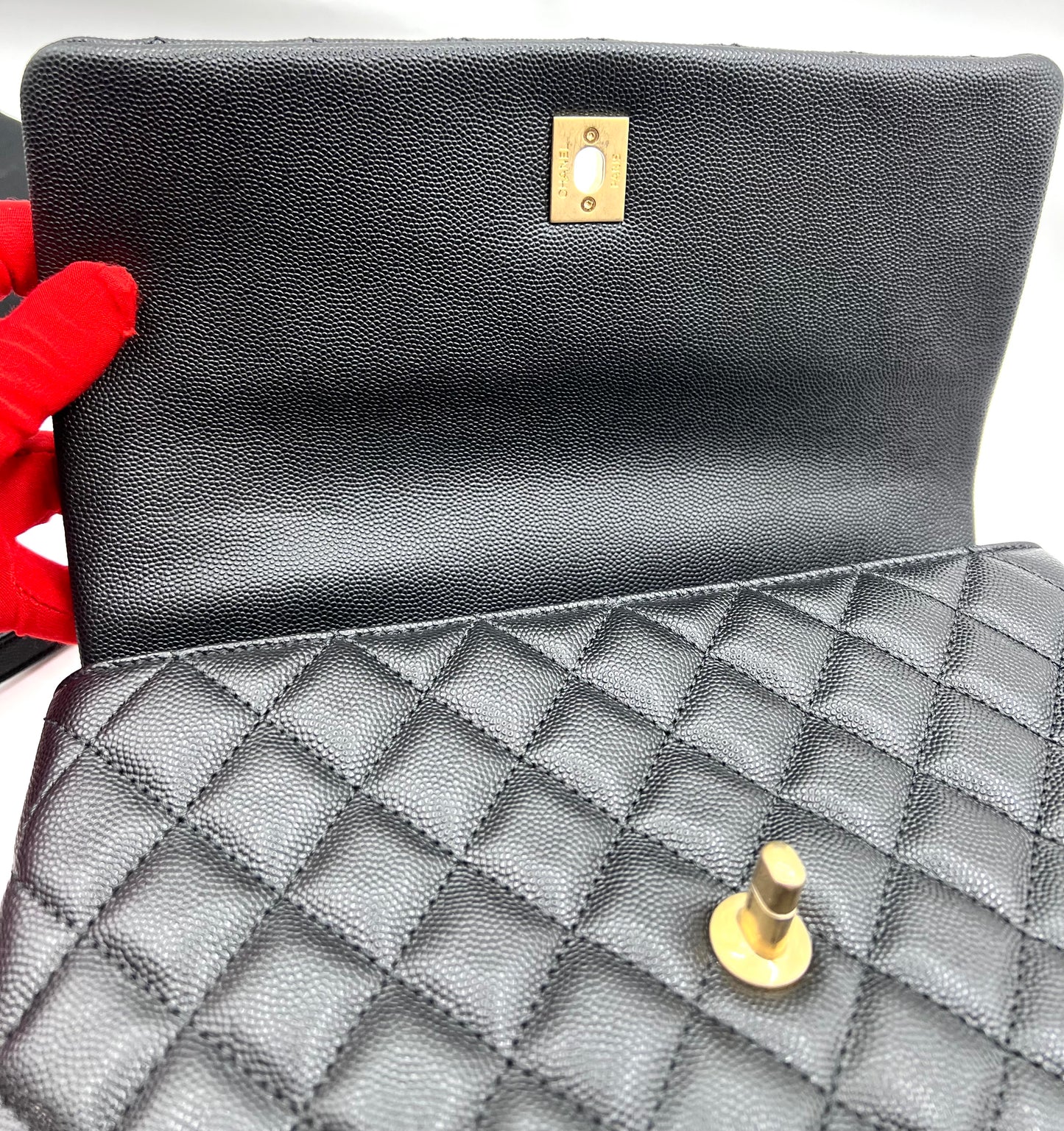 Chanel Top Handle Caviar MM size