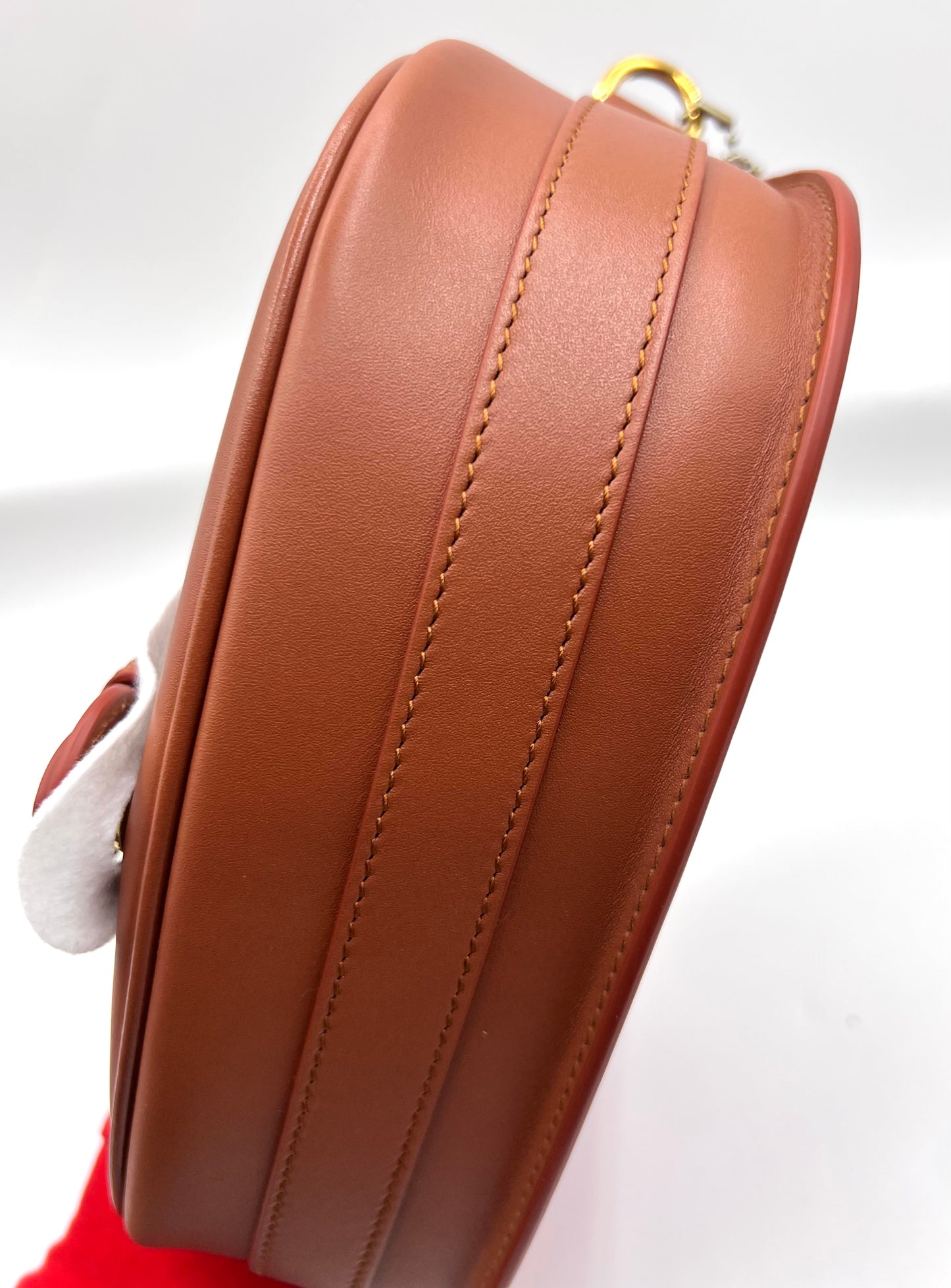 Christian Dior Box Calfskin Medium Bobby Camel Flap     🇵🇭P184,900🇵🇭