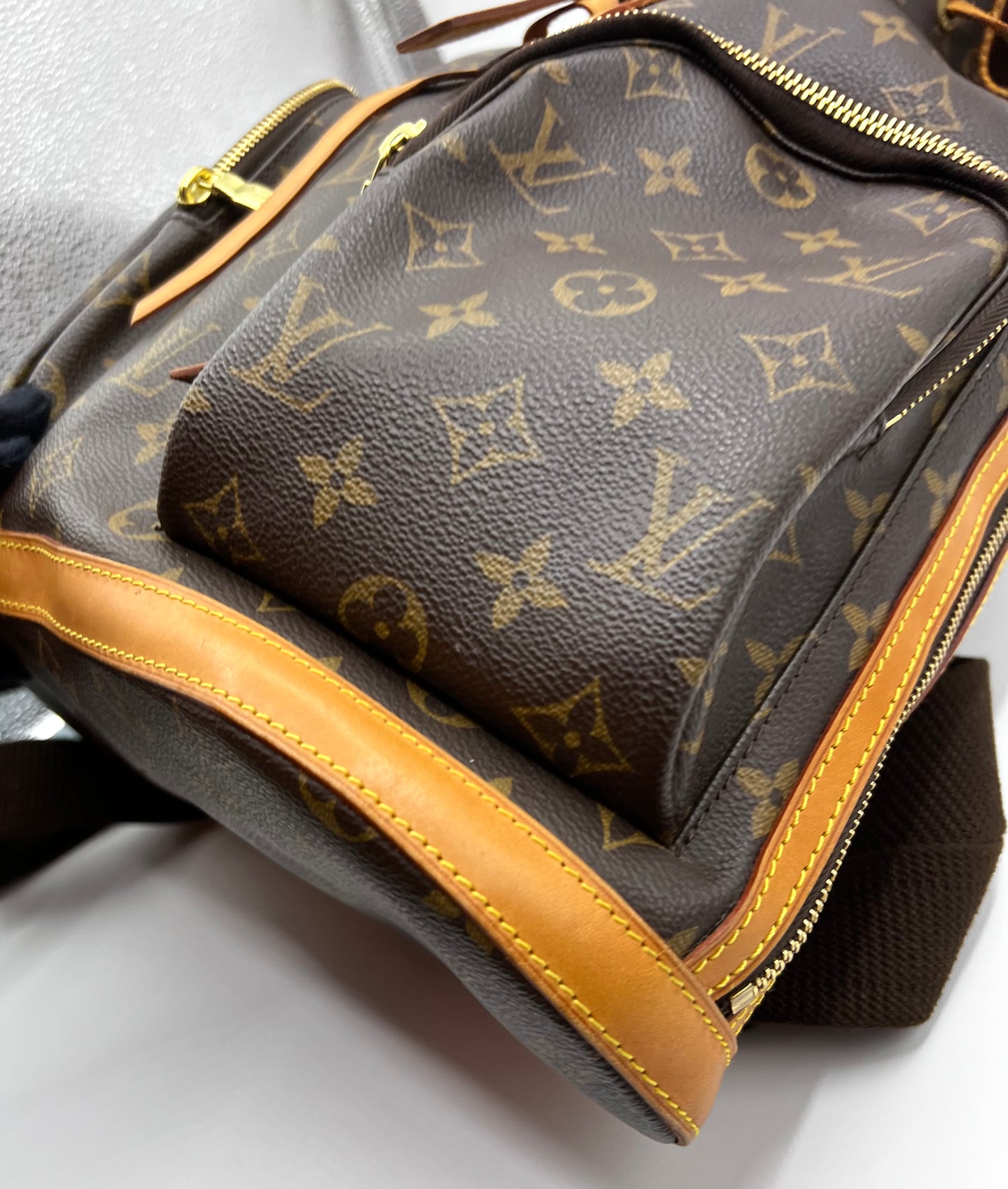 Louis Vuitton Monogram Bosphore Back Pack               (🇵🇭P77,400)