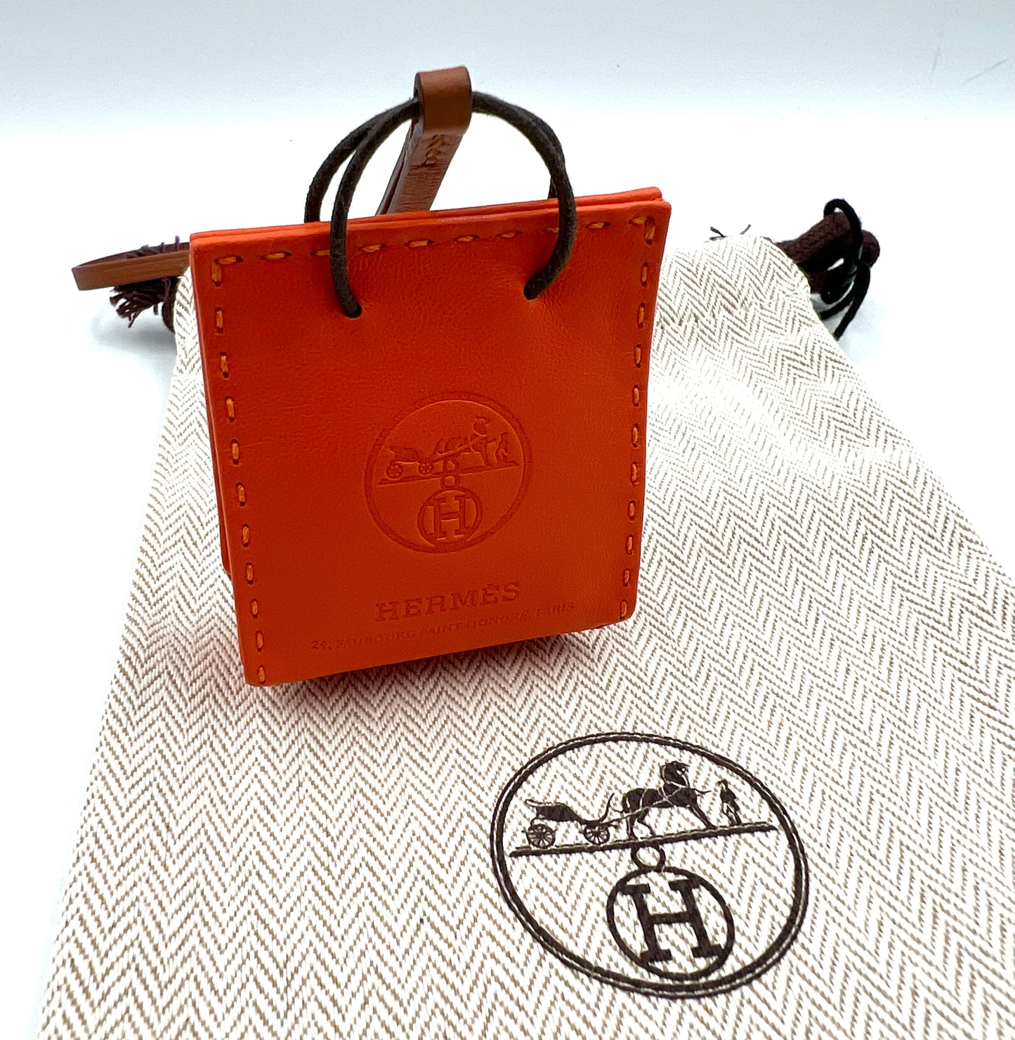 Hermes Sac Orange Soft Lambskin Bag Charm             (🇵🇭22,360)