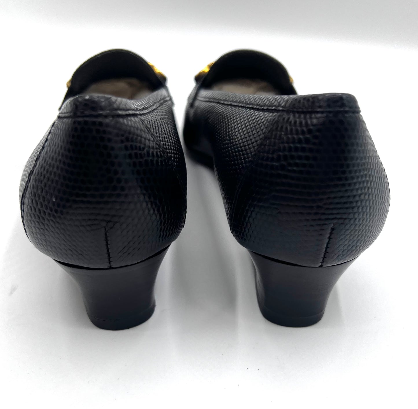 Salvatore Ferragamo Lizard Skin Black Pumps Size 36      (🇵🇭P10,320)