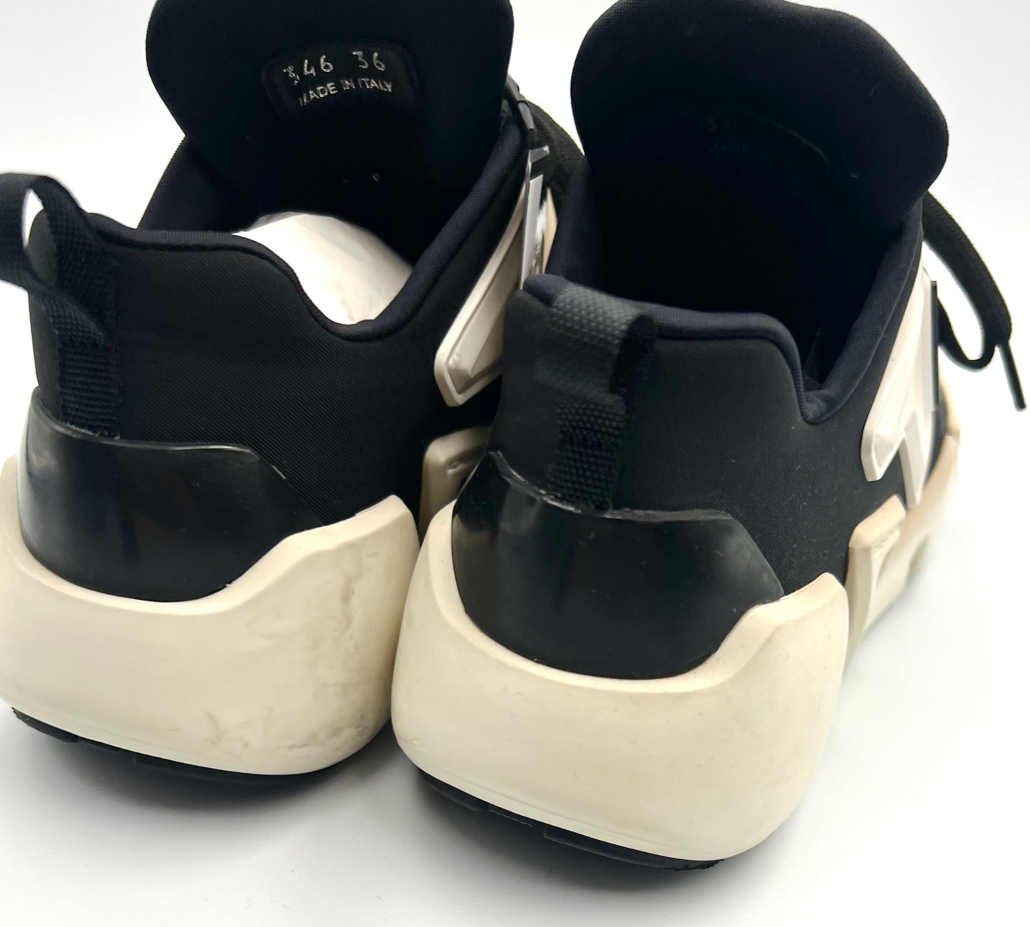 Prada Techno Stretch Sneakers Size 36 (🇵🇭P20,640)