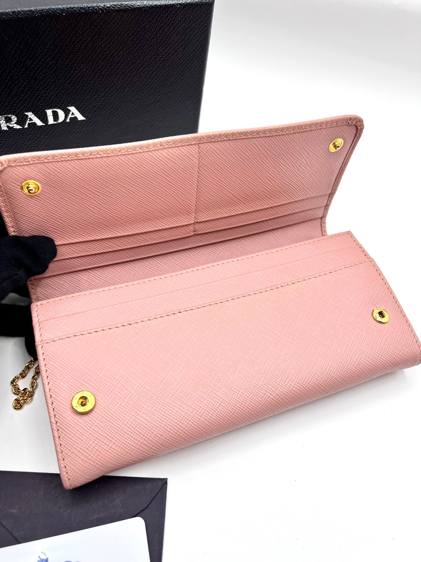 Prada Saffiano Flap Long wallet w/ Detachable Card Case       (🇵🇭P16,340)