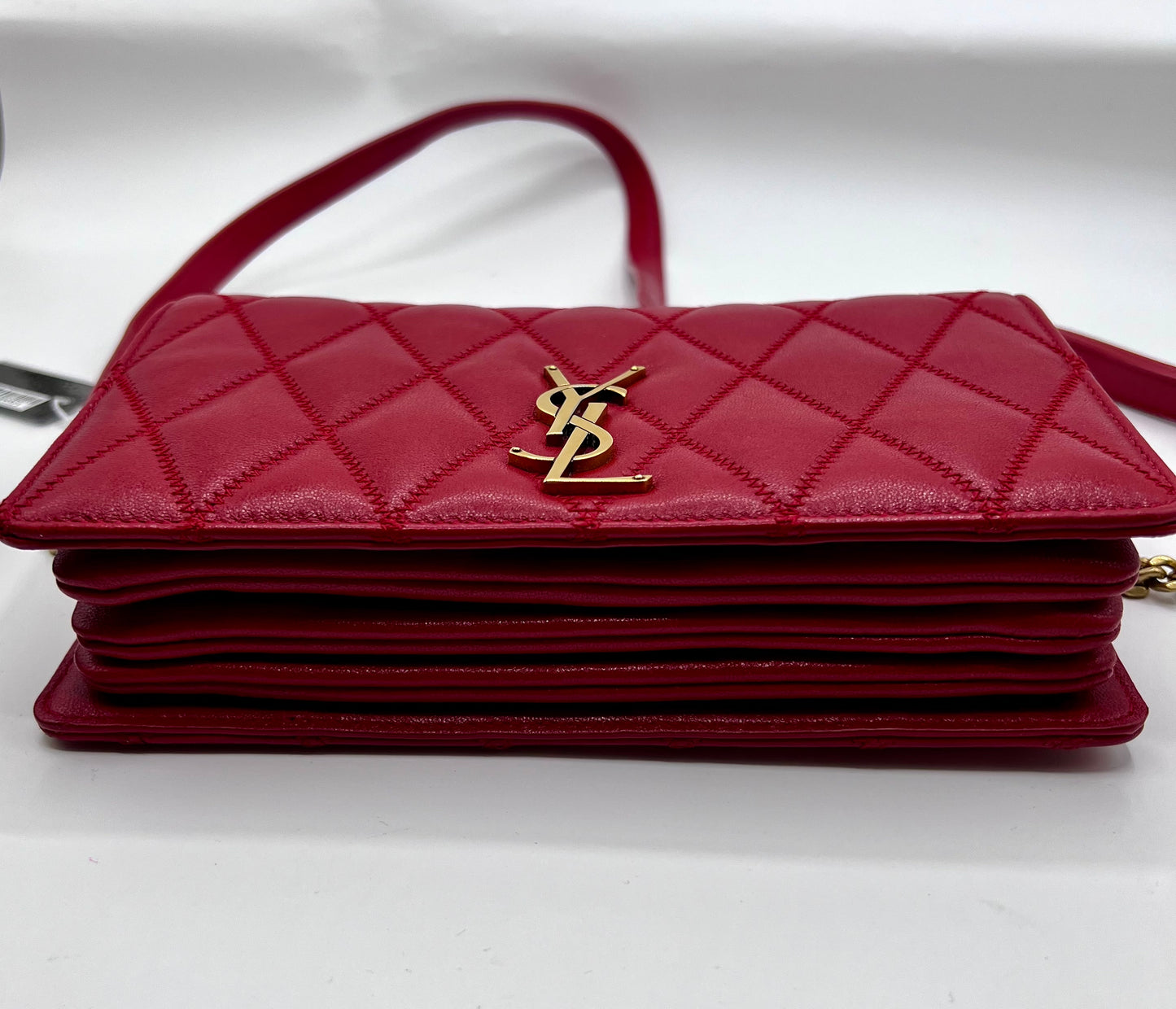 Yves saint Laurent Angie Wallet On Chain   (🇵🇭P80,840)