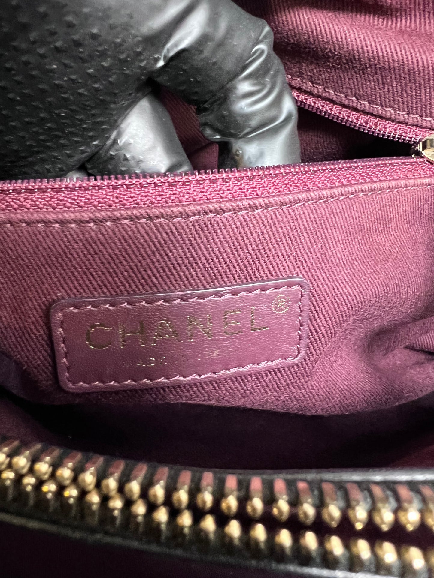 CHANEL CALFSKIN ELAPHE STITCH CHEVRON TOTE BAG