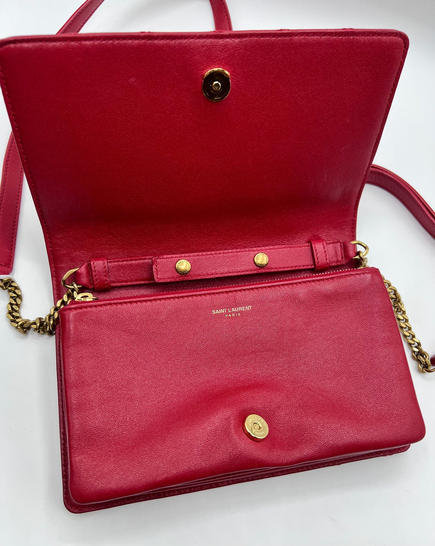 Yves saint Laurent Angie Wallet On Chain   (🇵🇭P80,840)