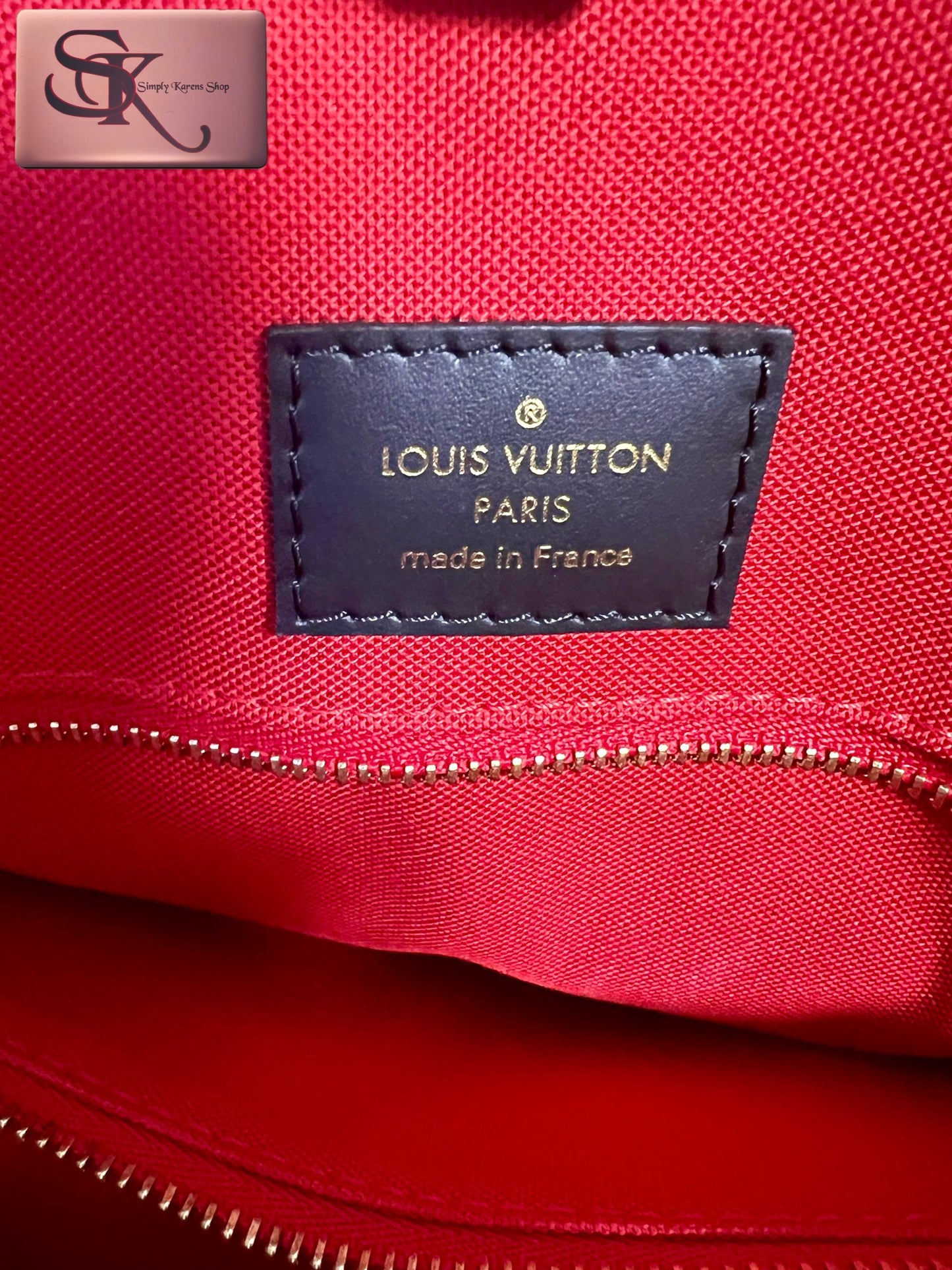 Lv on the go Reverse Gm size