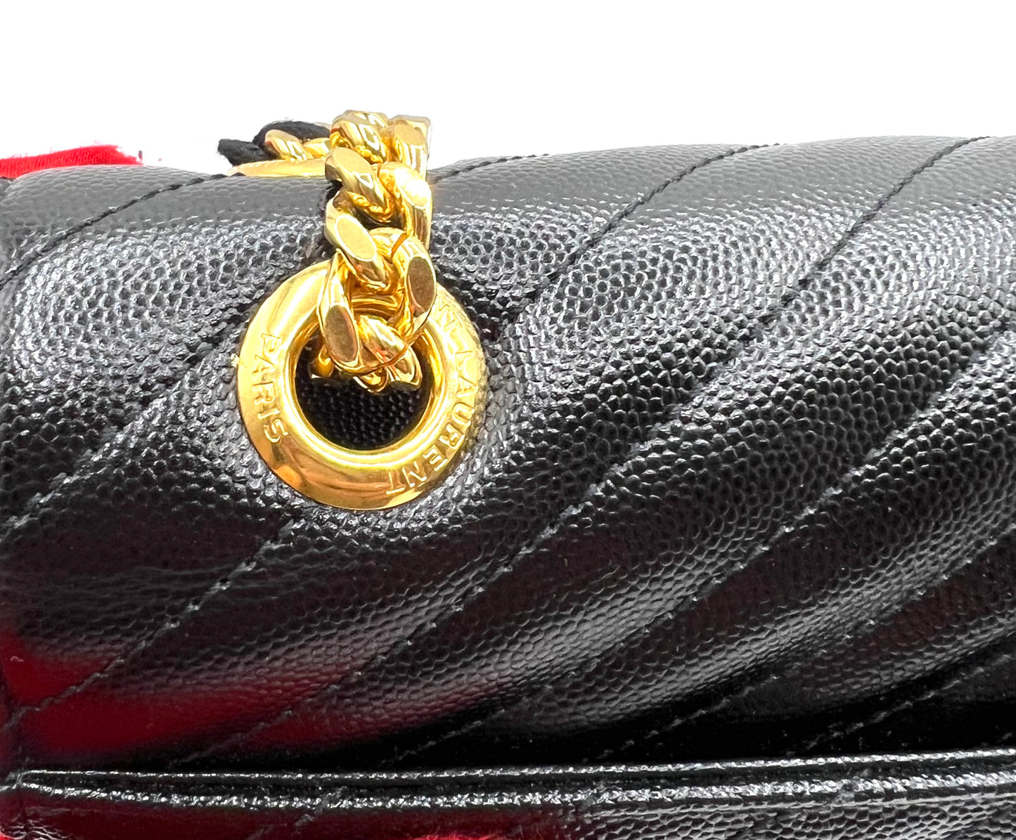 Yves Saint Laurent Chevron Large Envelope Flap Chain Shoulder Bag  (🇵🇭P94,600)