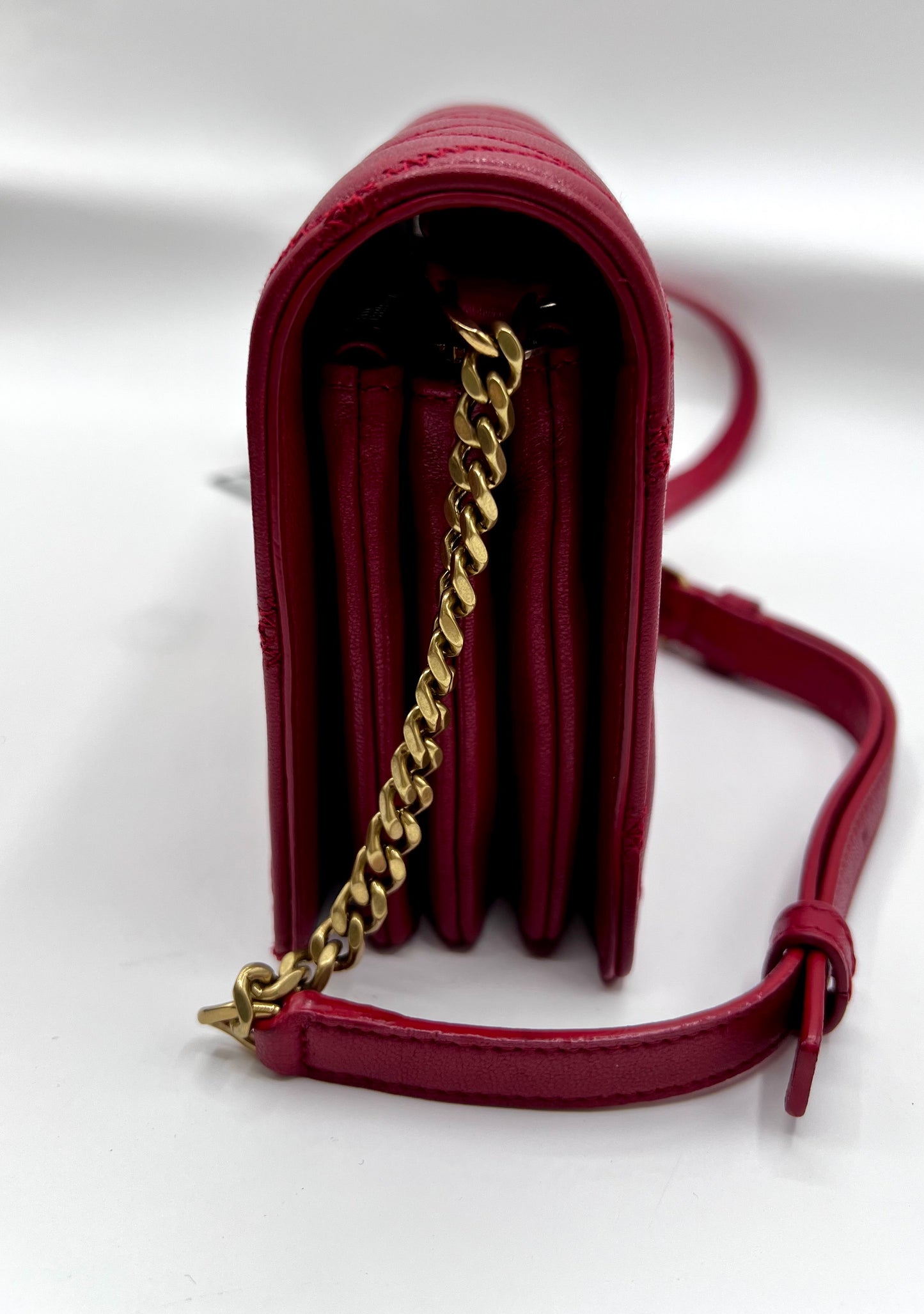 Yves saint Laurent Angie Wallet On Chain   (🇵🇭P80,840)