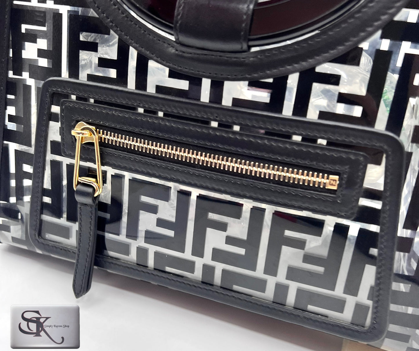 Fendi Tpu FF Vitello Century Plexiglass Runaway shopper Tote 2 way bag   (🇵🇭P63,640)