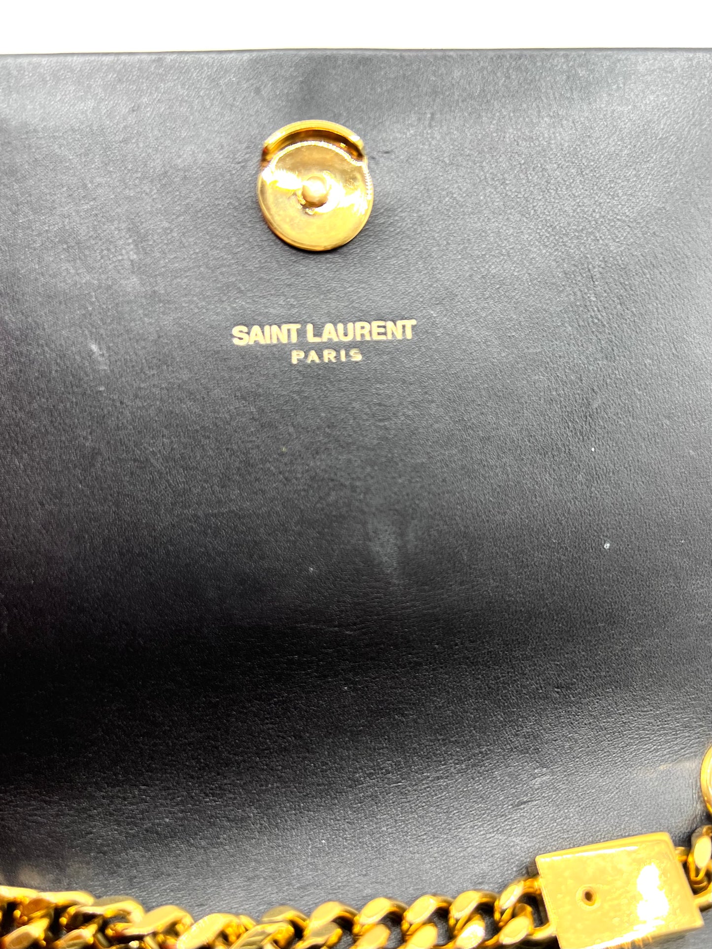 Yves Saint Laurent Kate Wallet on chain (🇵🇭P68,800)