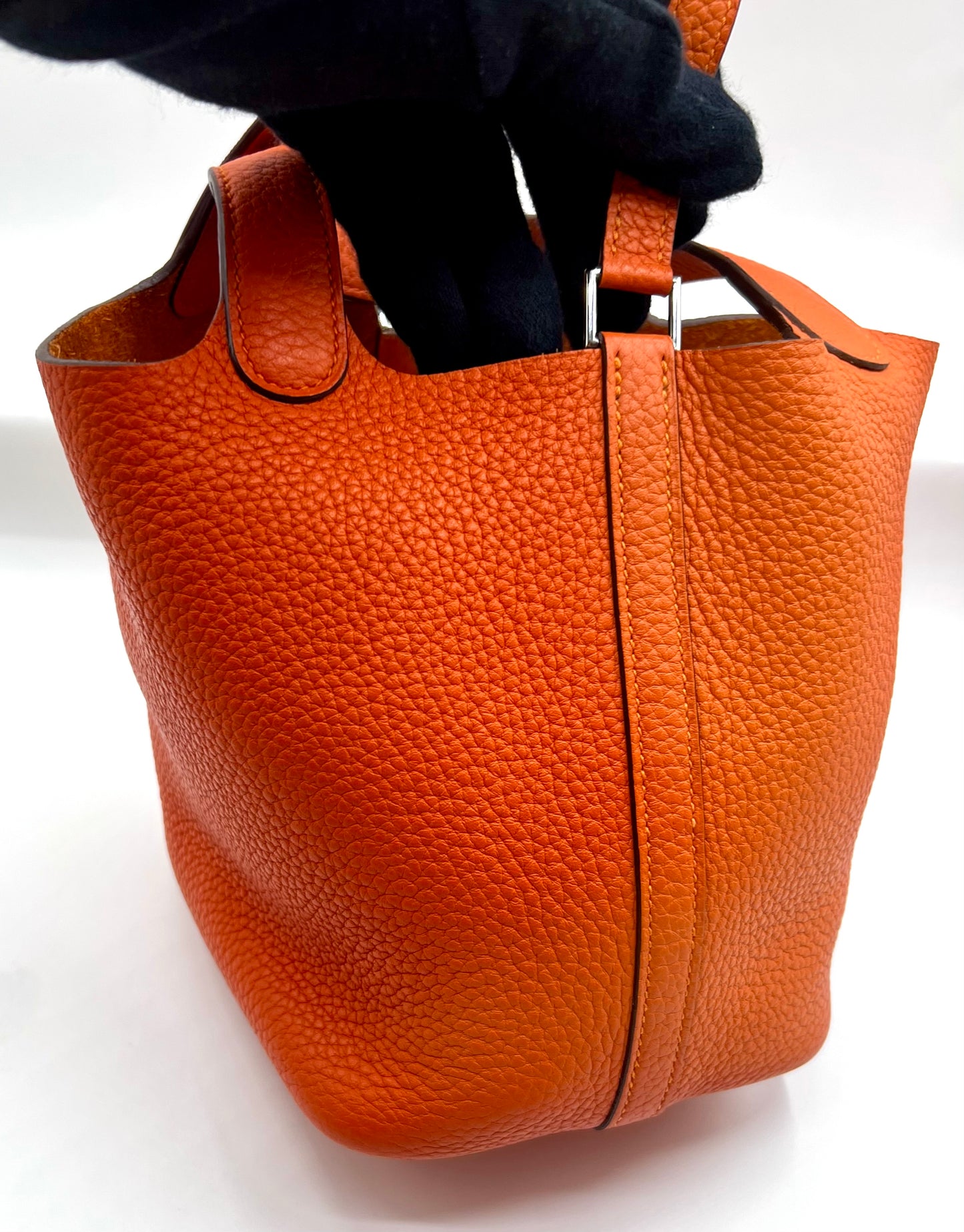Hermes Picotin 18 Orange Taurillon Clemence Leather PHW Stamp T (🇵🇭P167,700)