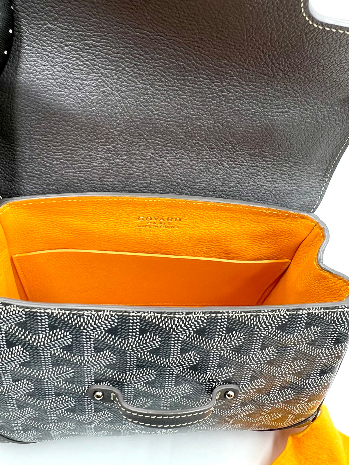 Goyard Mini Saigon Gray 2 way Bag w/ Box & Dust Bag           (🇵🇭P198,000)