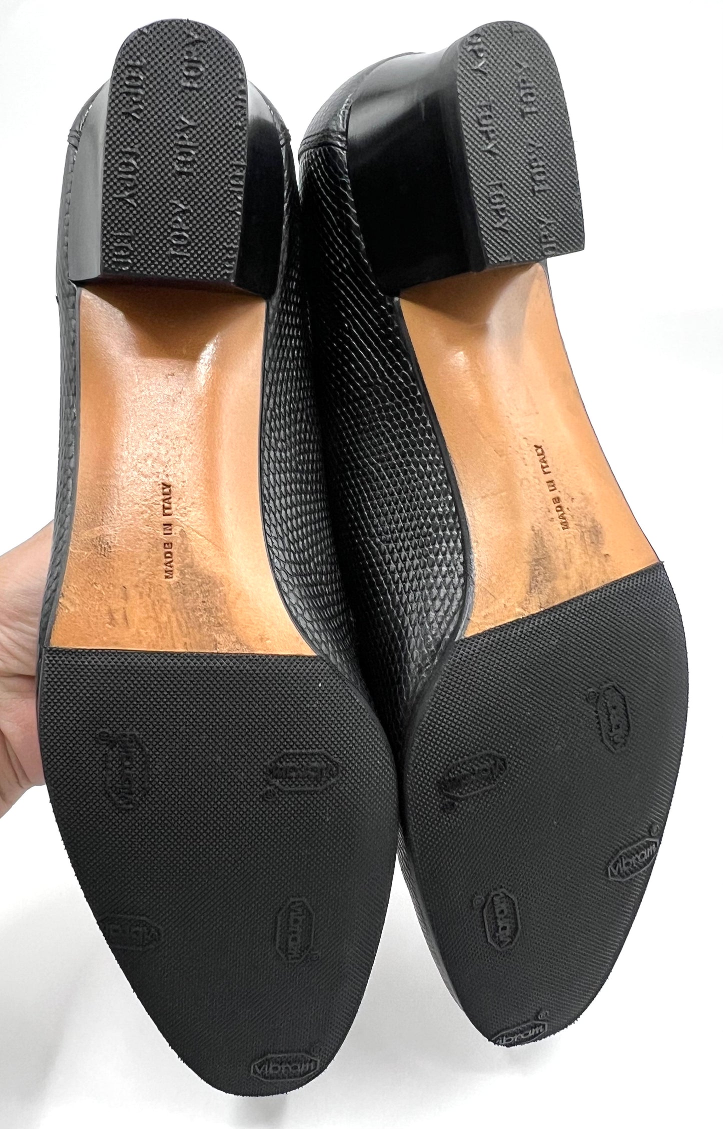 Salvatore Ferragamo Lizard Skin Black Pumps Size 36      (🇵🇭P10,320)