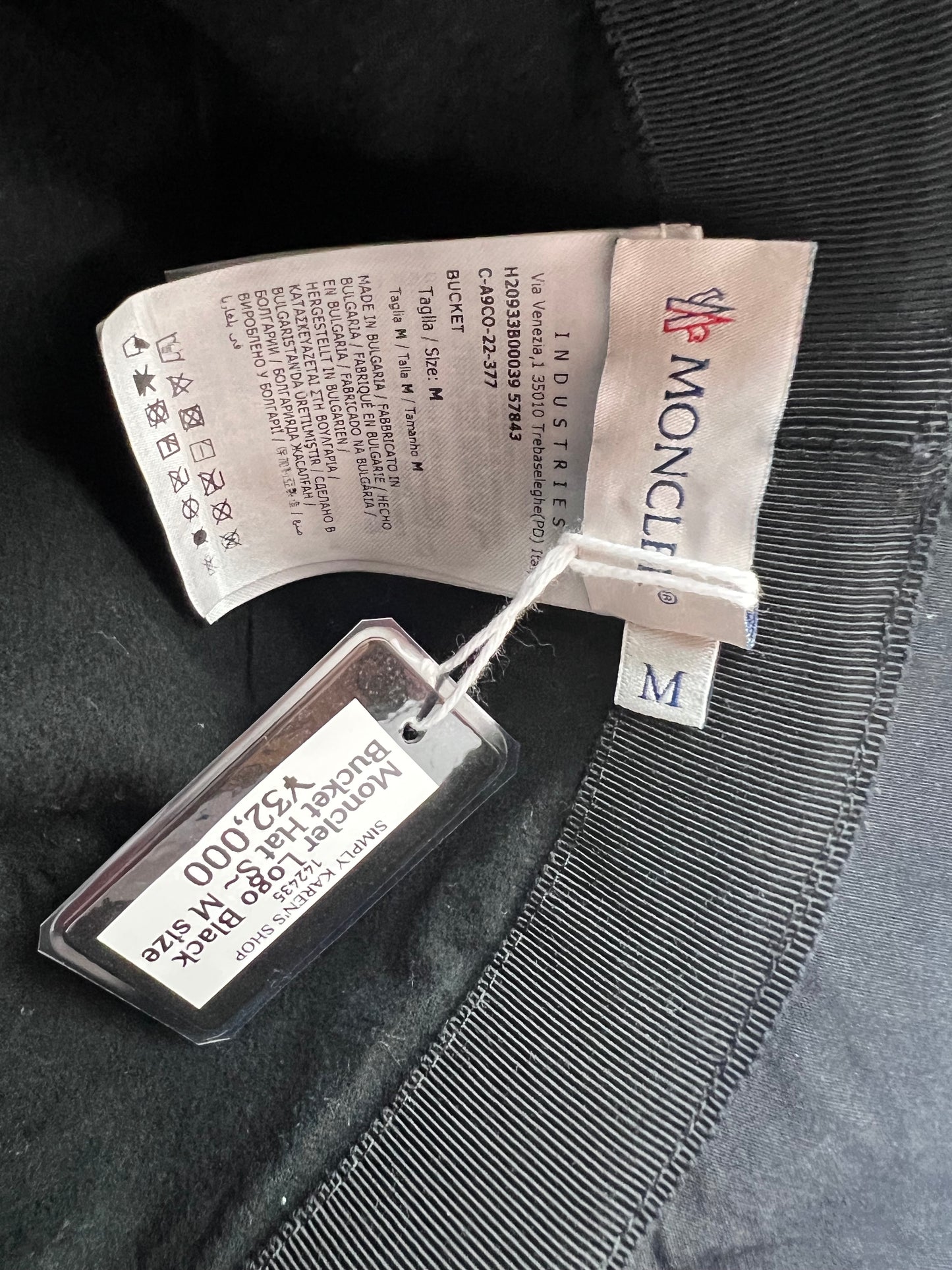 Moncler Logo Black Bucket Hat S~ M size