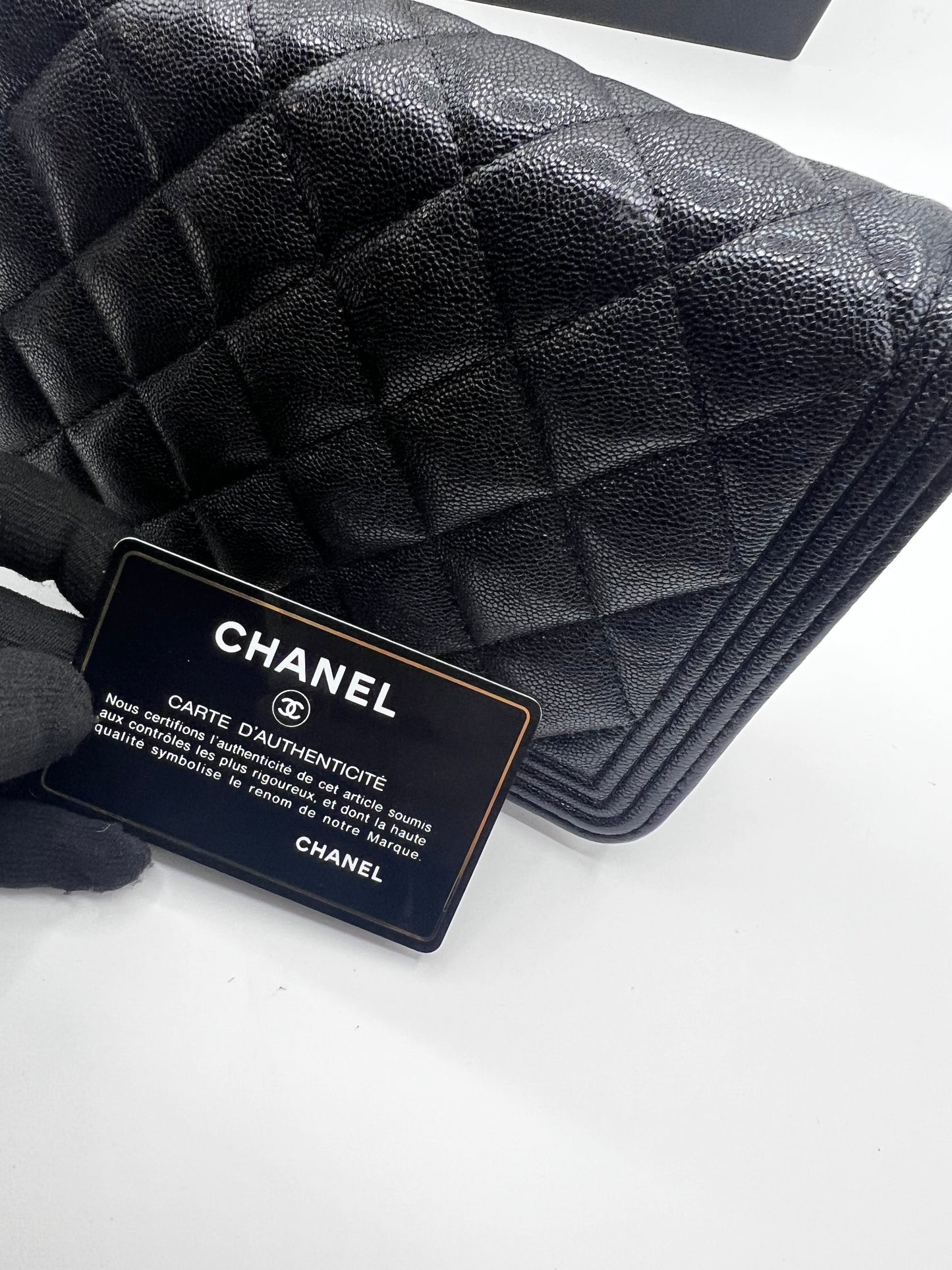 Chanel Le Boy Quilted Caviar Wallet On Chain  (🇵🇭P163,400)
