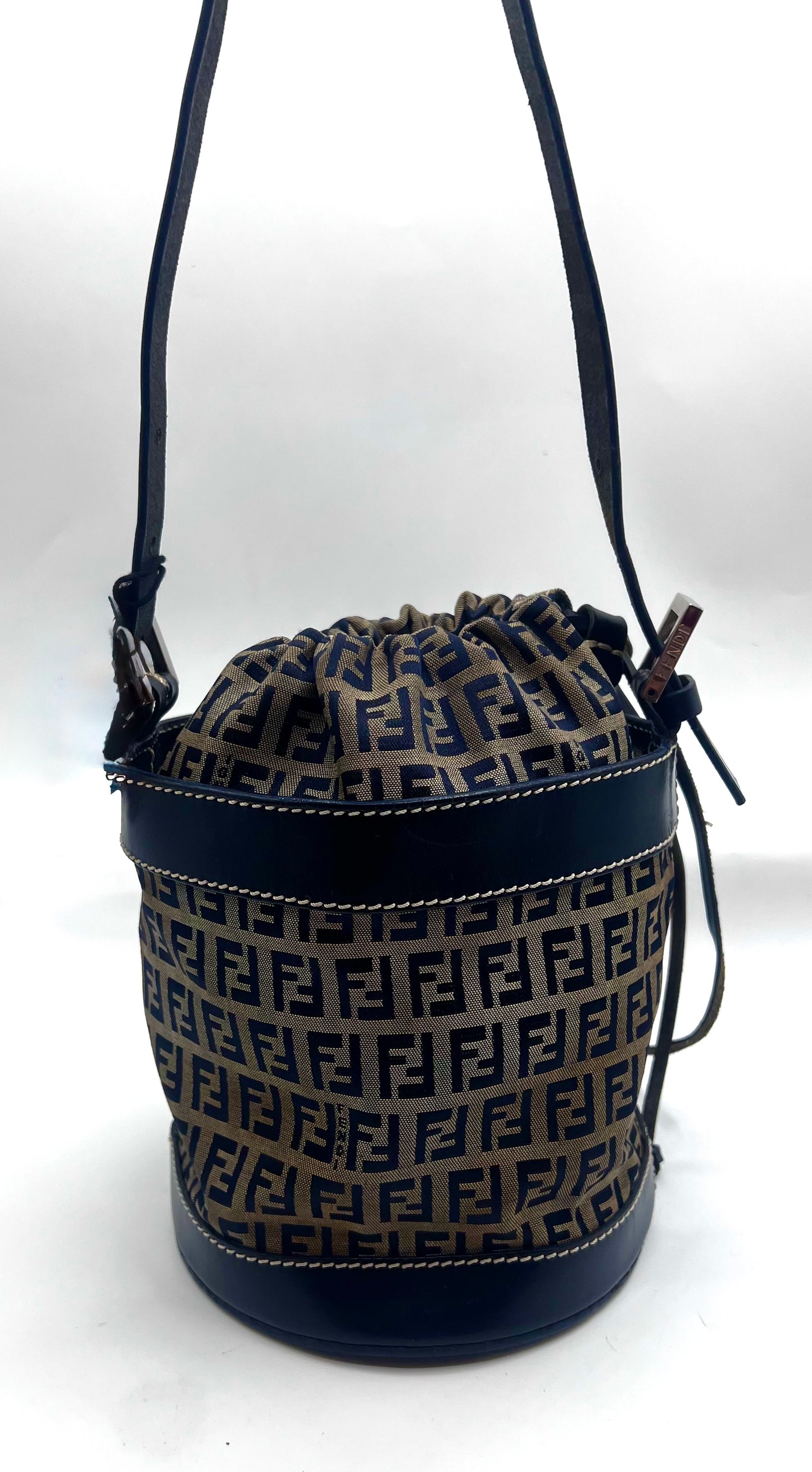 Fendi Zucchino Leather /Canvas Mini Bucket Bag          (🇵🇭P18,920)