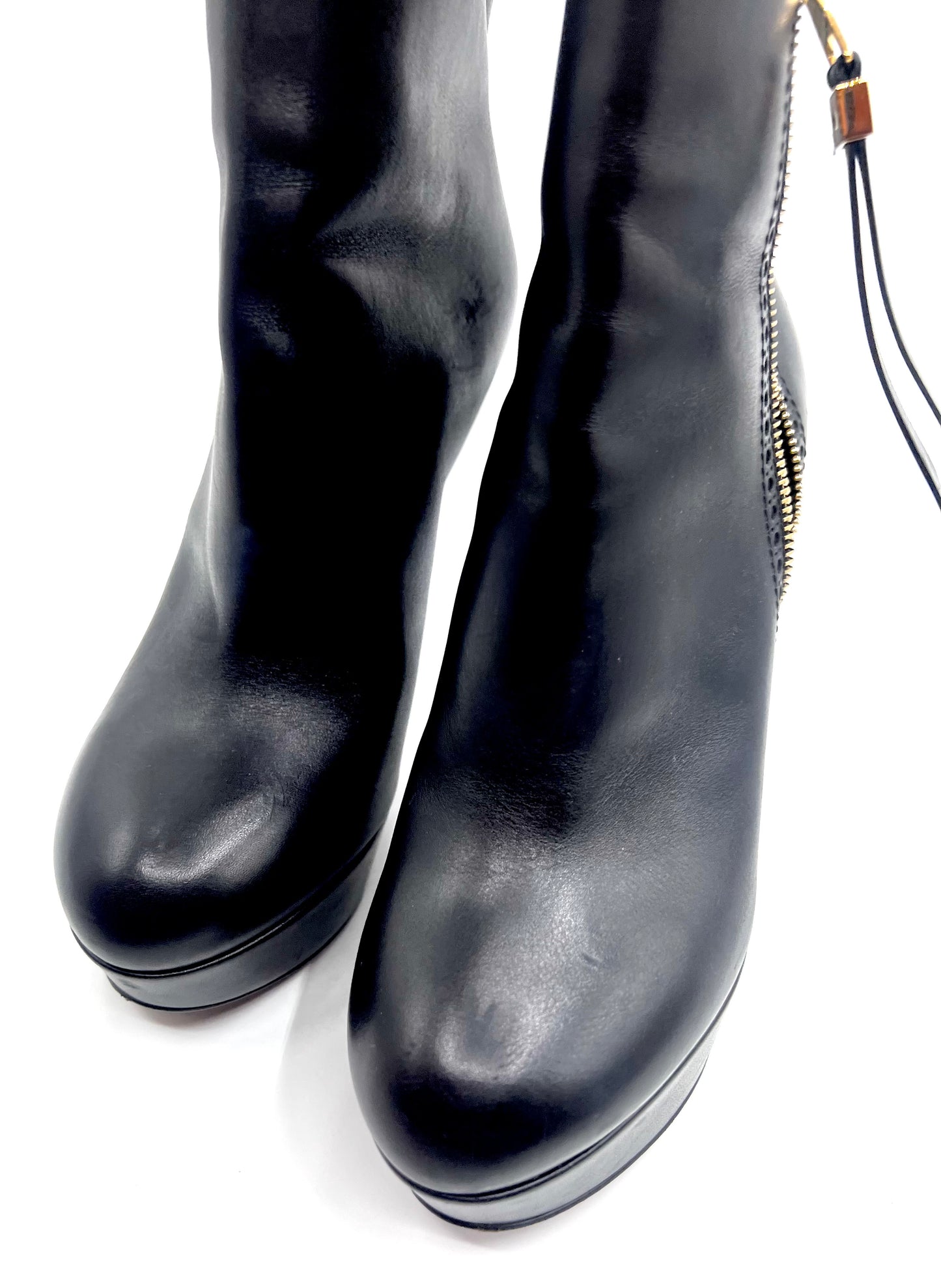Louis Vuitton Calfskin Tomboy Platform booties Size 38 1/2   (🇵🇭P23,220)