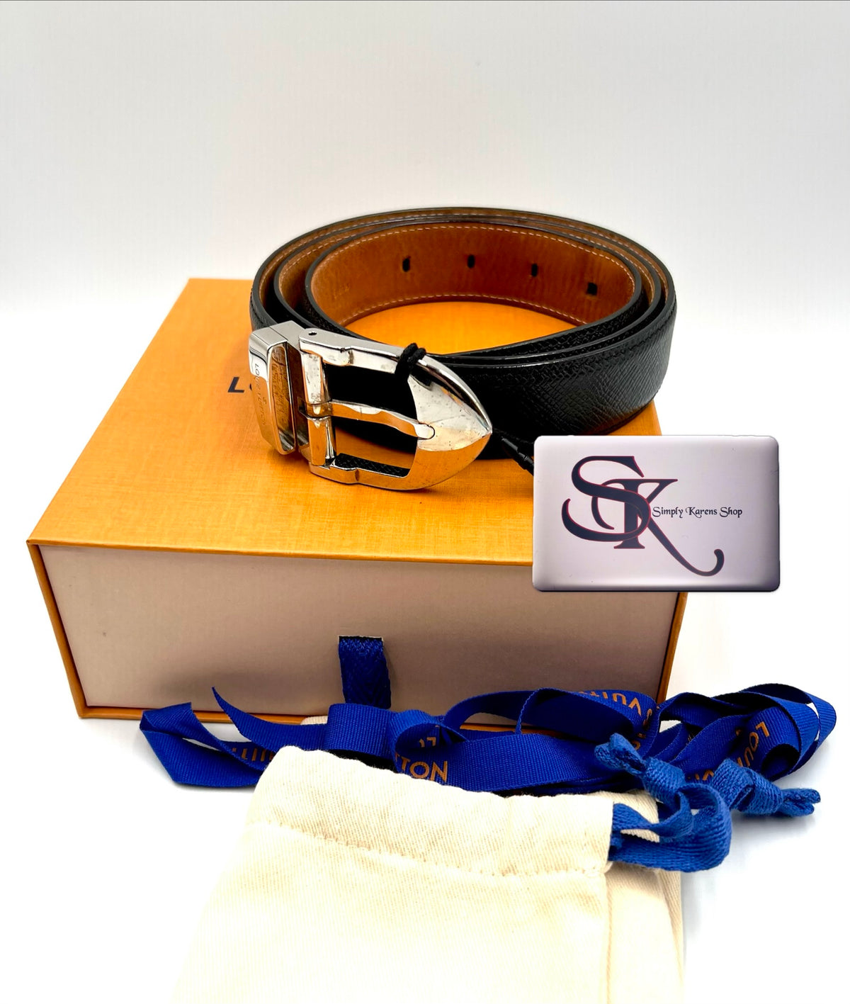 Louis Vuitton Taiga Silver Buckle Belt Size 88~98cm (🇵🇭P14,960)