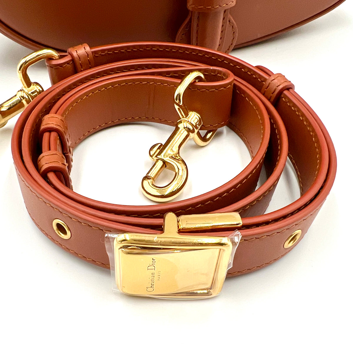 Christian Dior  Calfskin Medium Bobby Camel Flap (🇵🇭P189,200)