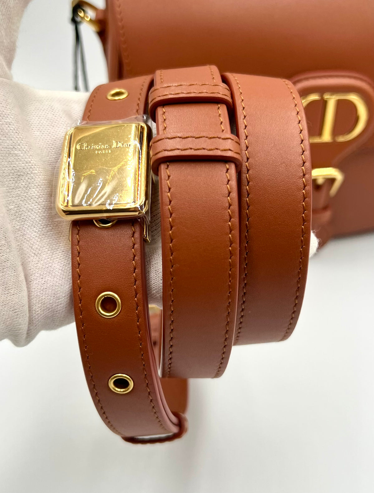 Christian Dior  Calfskin Medium Bobby Camel Flap (🇵🇭P189,200)